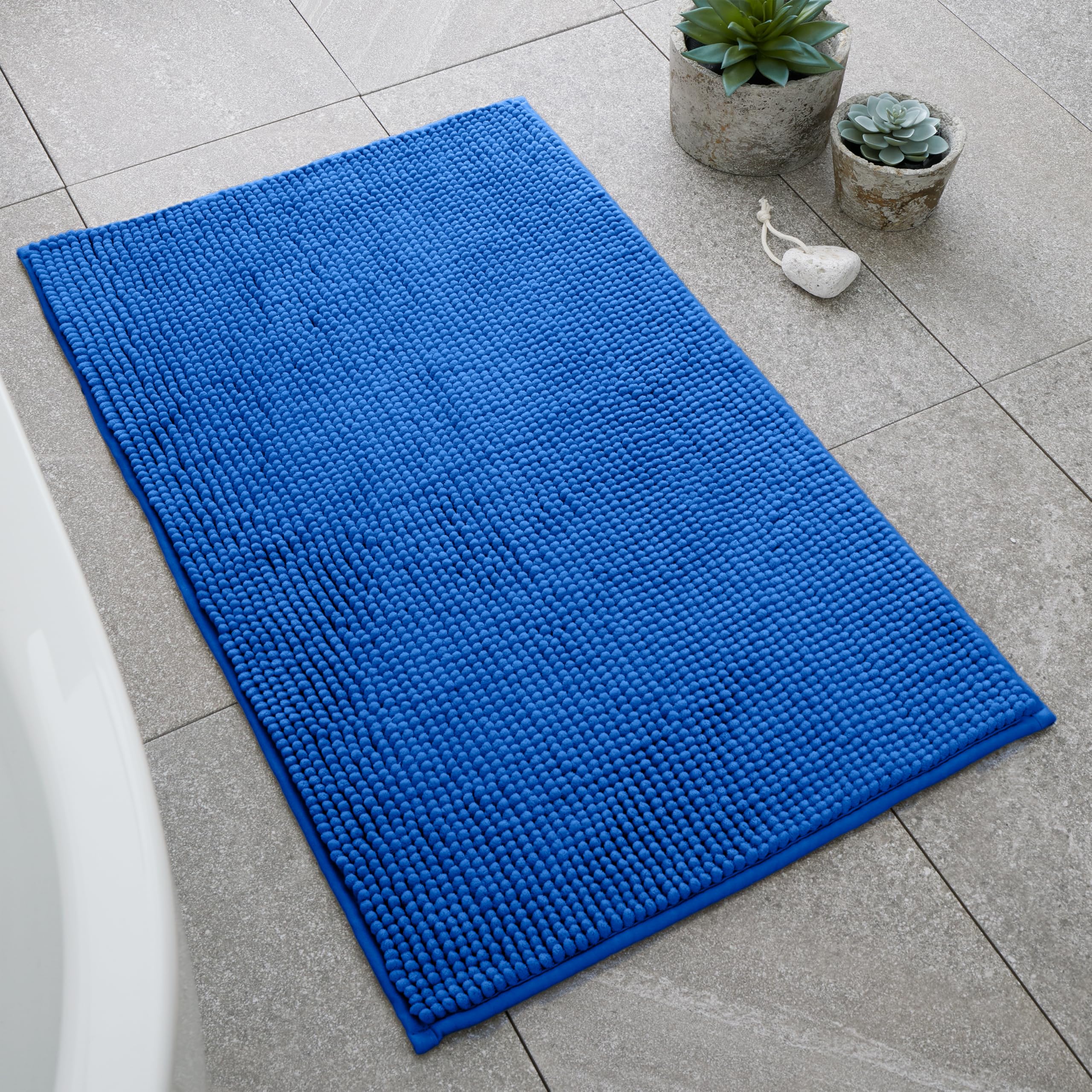 Catherine Lansfield 'Bobble' Bath Mat in Cobalt