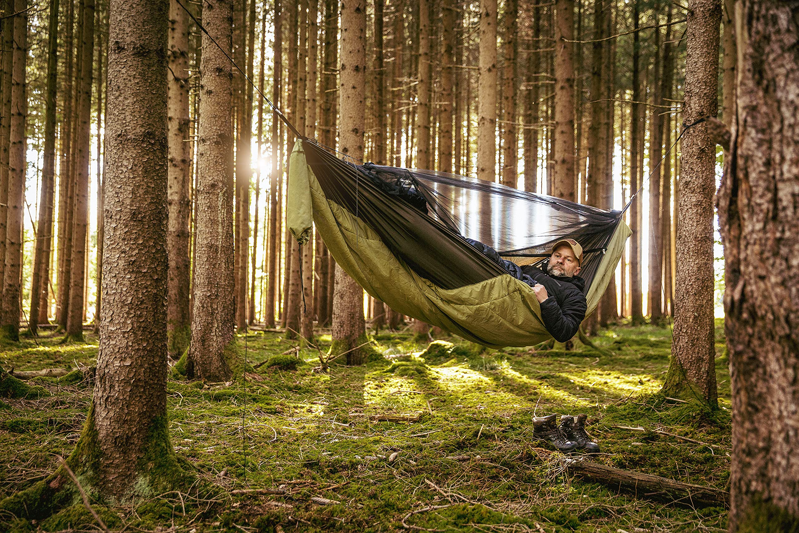 AMAZONAS Ultra-Light Hngematte Moskito-Traveller Quilted | Integrierter  Wrmeschutz ca.  5 C | Liegeflche ca 2,75 x 1,40 m | Gewicht 0,95 kg,  bis 200 kg : Amazon.de: Garten