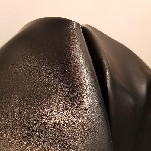 NAT Leathers  Piel sintética vegana negra suave Peta Aprobado Vegan  by The Yard PLeather sintético de 0.035in  Tapicería lisa de 1 yarda  Negro, 1