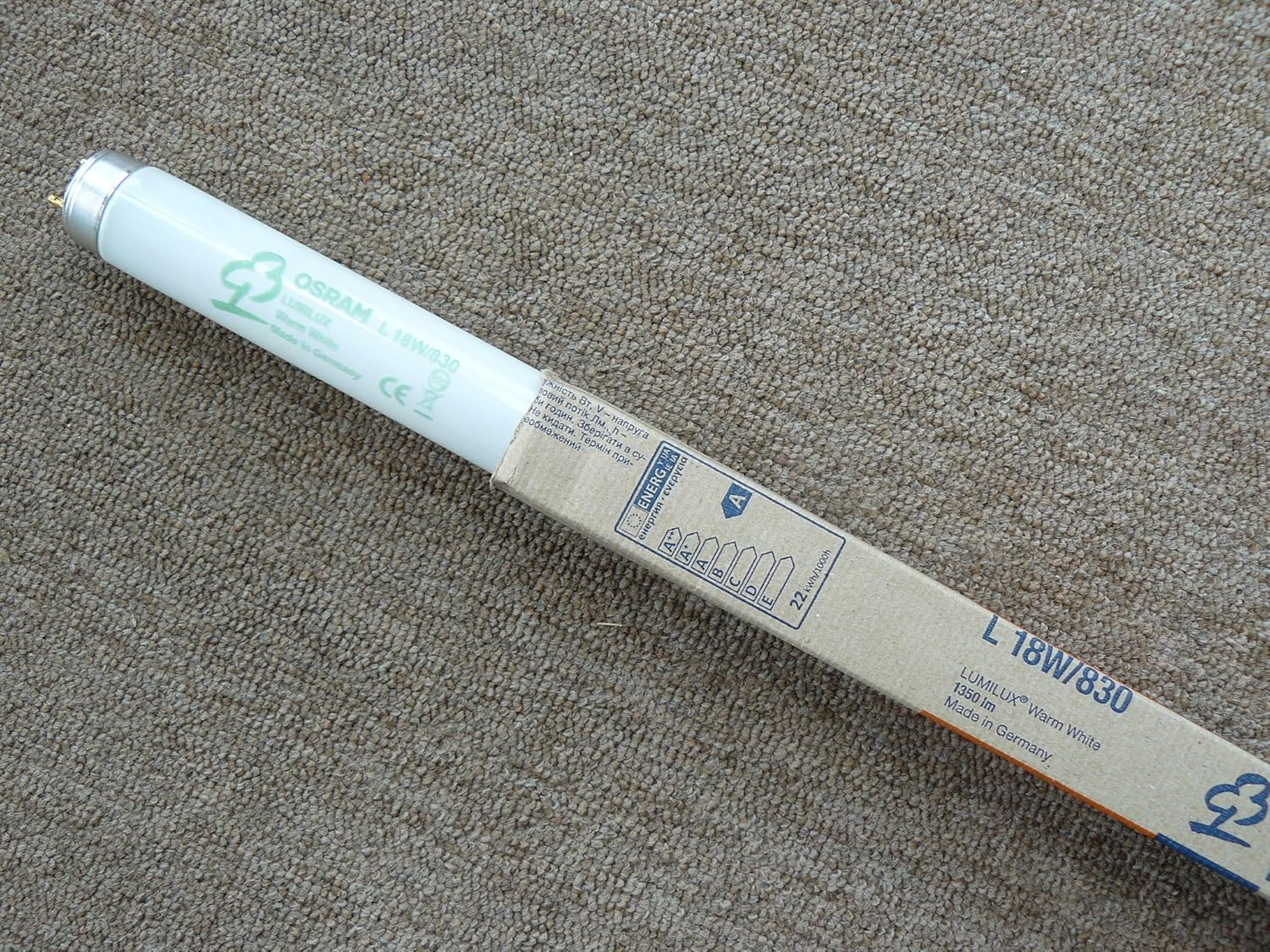 Luce Ad Alta Efficienza Lampada Fluorescente Osram Lumilux T8 15W - Efficiente E Dimmabile Tubo LED 45 Cm