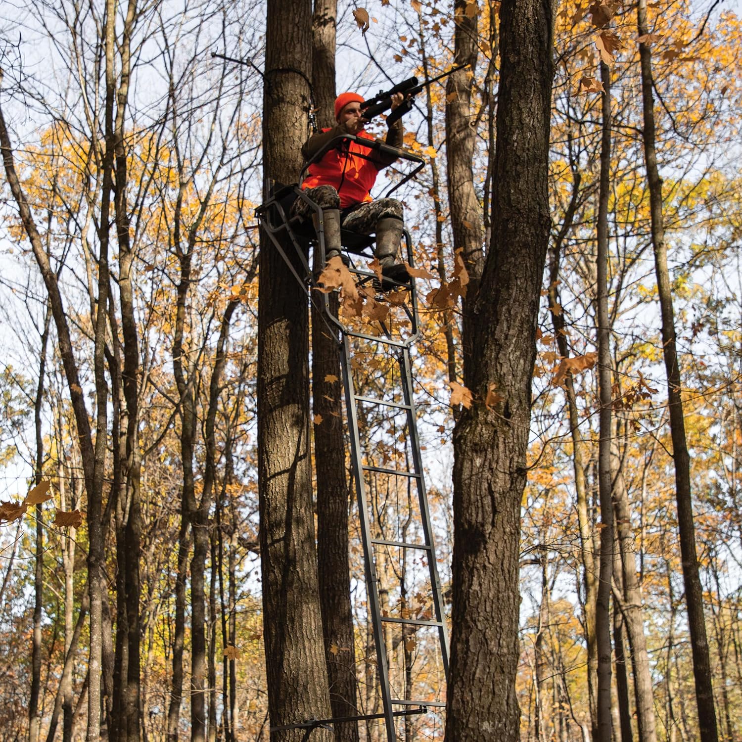 Rivers Edge® Relax Wide™ LS 1-Man Ladder Stand, 16’9” Height, Lockdown™ Strapping System, Wide TearTuff™ Mesh Seat, 23” Wide Platform, Removable Padded Shooting Rail, RE672