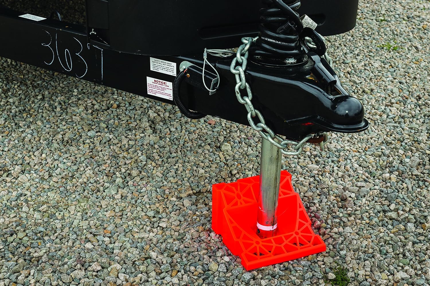 Tri-Lynx 00030 Chock 'R Dock,Orange