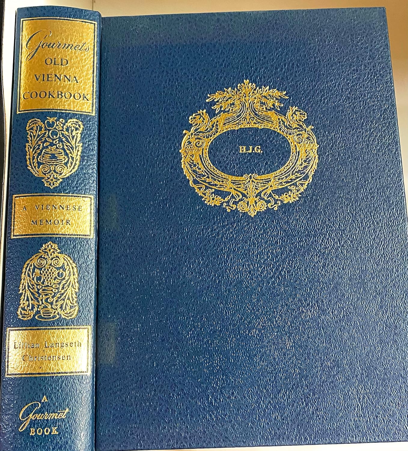 Gourmets Old Vienna Cookbook a Viennese Memo Lillian Langseth