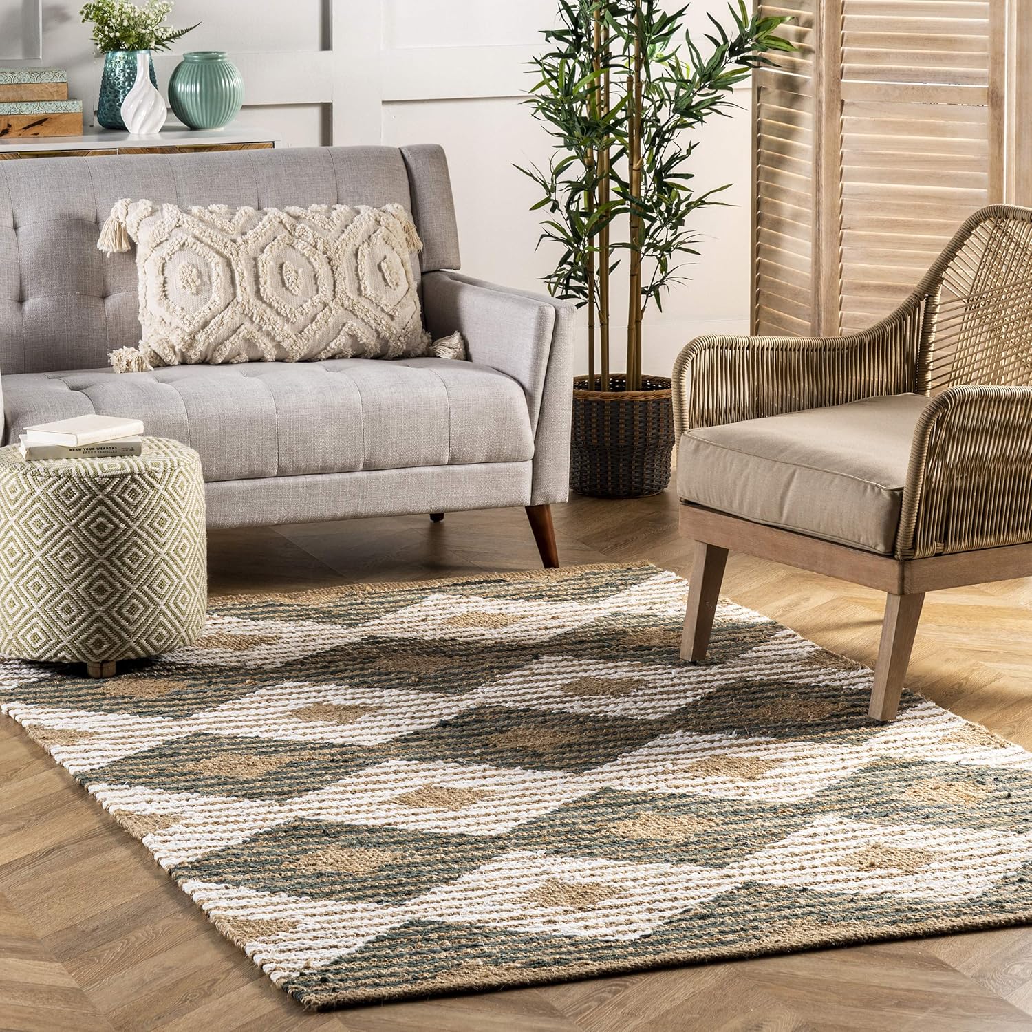 nuLOOM Hand Braided Marla Denim and Jute Diamonds Area Rug, 6' x 9