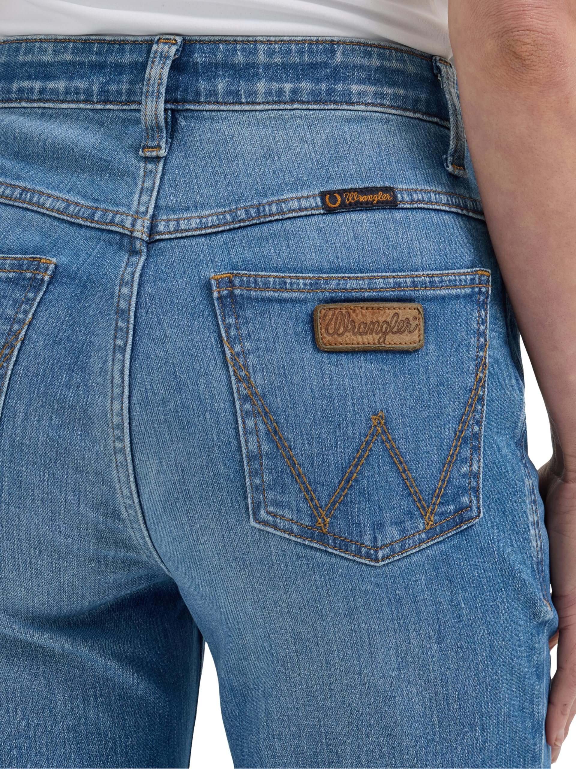Wrangler Damen Jeans Willow Mid Rise Performance Waist Boot Cut Ultimate Riding Jeans