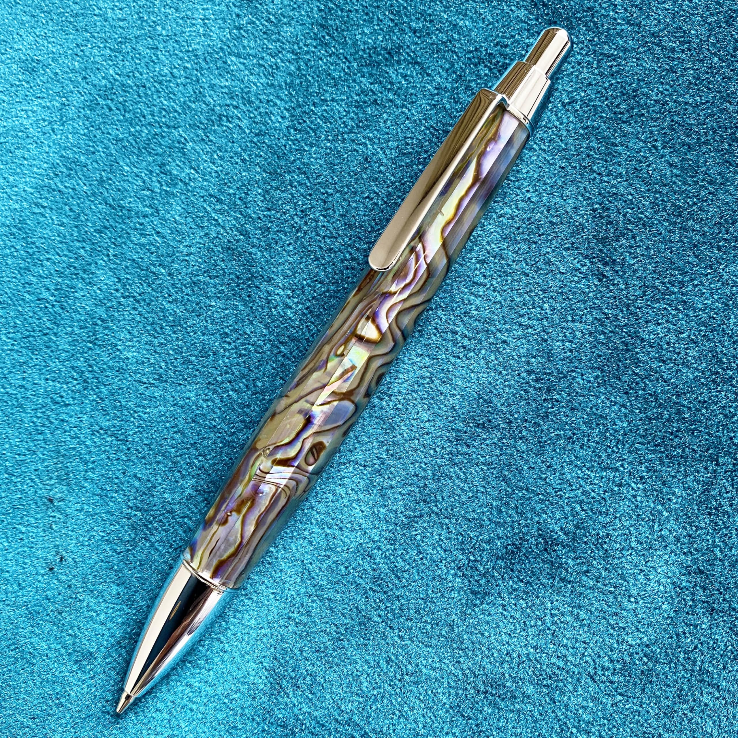 LACHIEVA LUX Portaminas de concha de abulón de 0,7 mm, lápiz de metal de lujo para dibujar y dibujar, incluye 12 recambios de minas