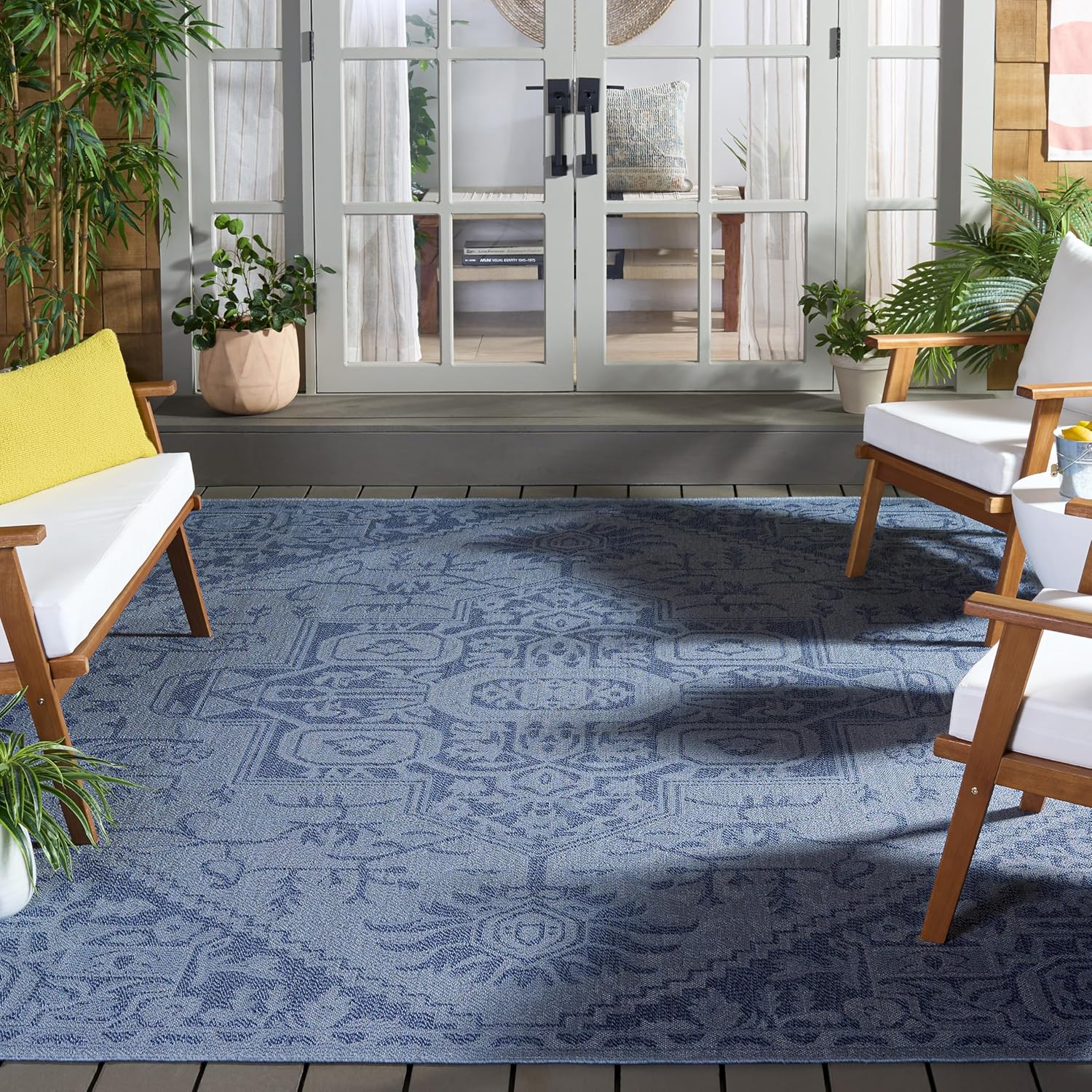 Safavieh Washable Rug Outdoor Bermuda Collection - 9' x 12', Navy, Non-Shedding & Easy to Clean, Ideal for Patio, Backyard, Mudroom (BMU841N)