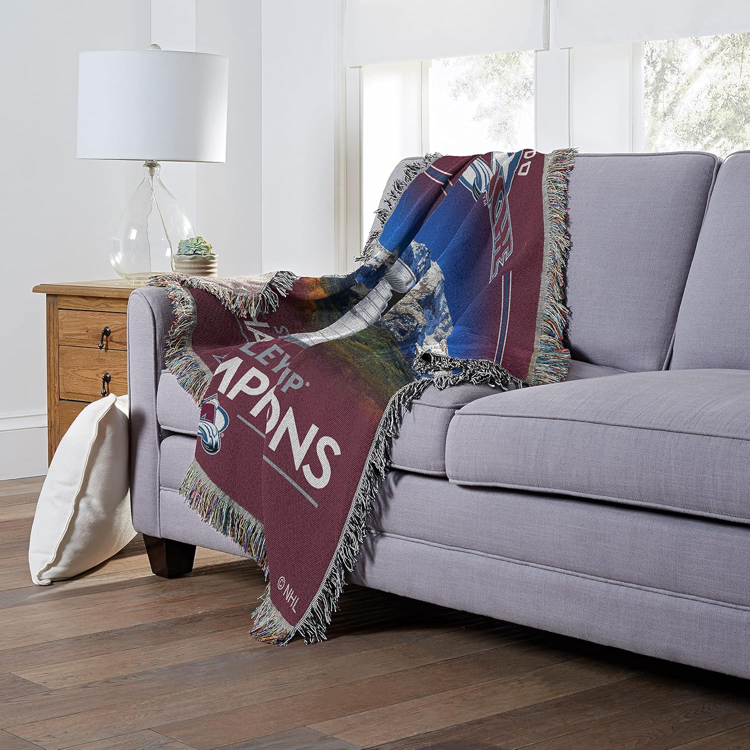 Northwest NHL Unisex-Adult Woven Tapestry Throw Blanket