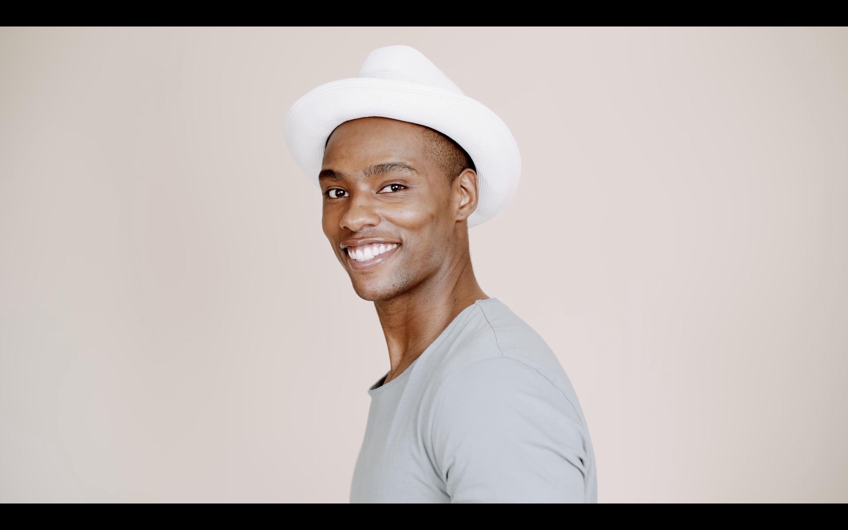 Pineapple&Star Genoa Fedora Bucket Sun Straw Beach Hat Fine Braid