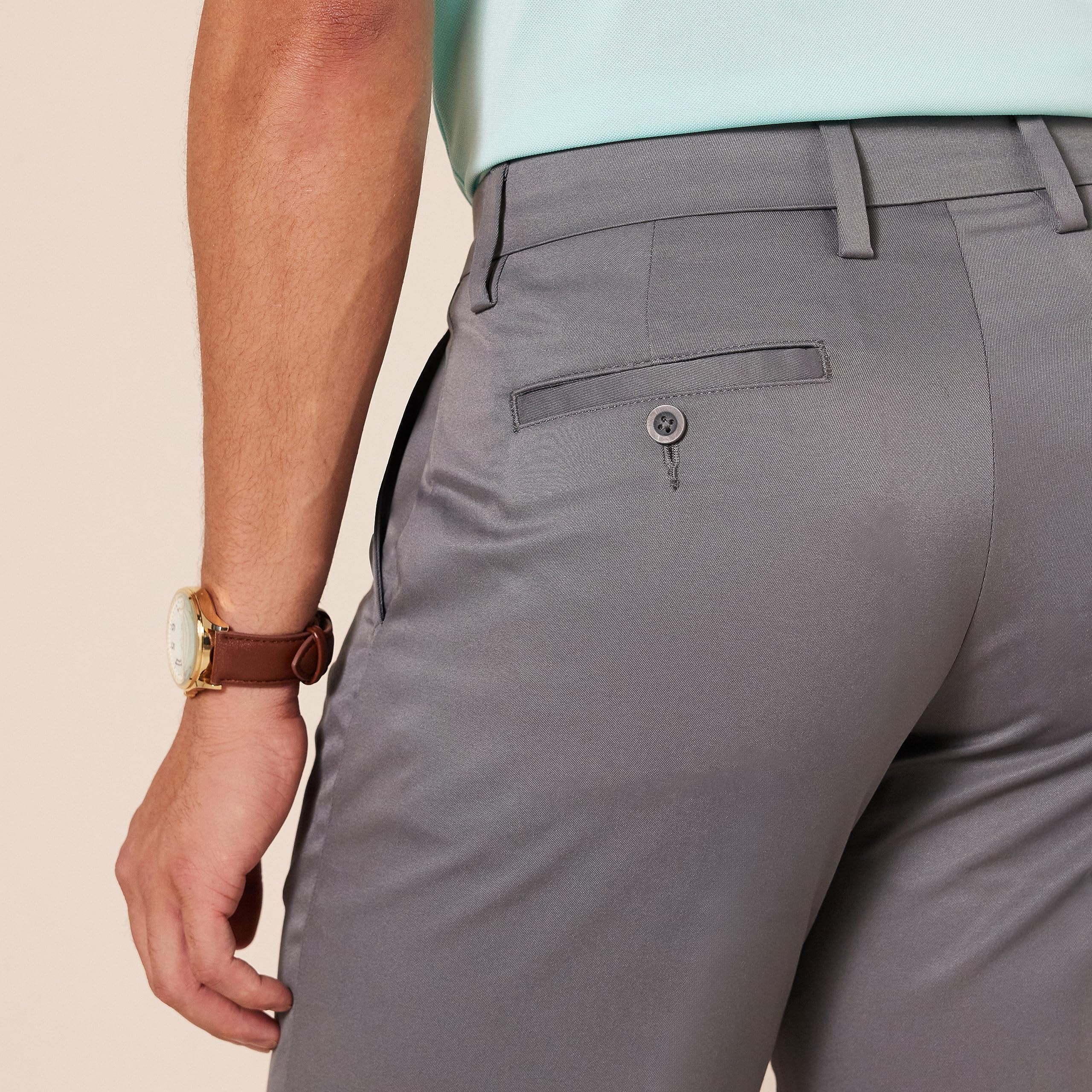 Amazon Essentials Pantaloni Elasticizzati con Taglio Dritto Uomo