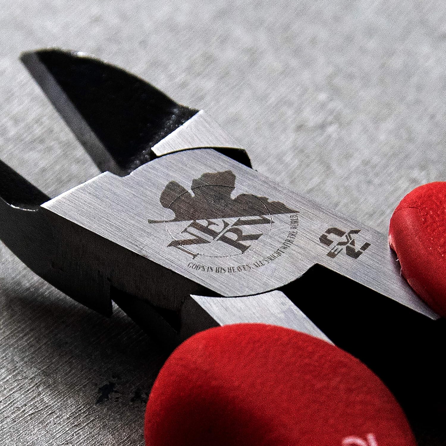 Suреr Brаndѕ KAKURI Evangelion Unit 02 Model Micro Wire Cutter, Heavy Duty Side Nippers (For Wire, Cable, Plastic, PVC, Guitar string), Red