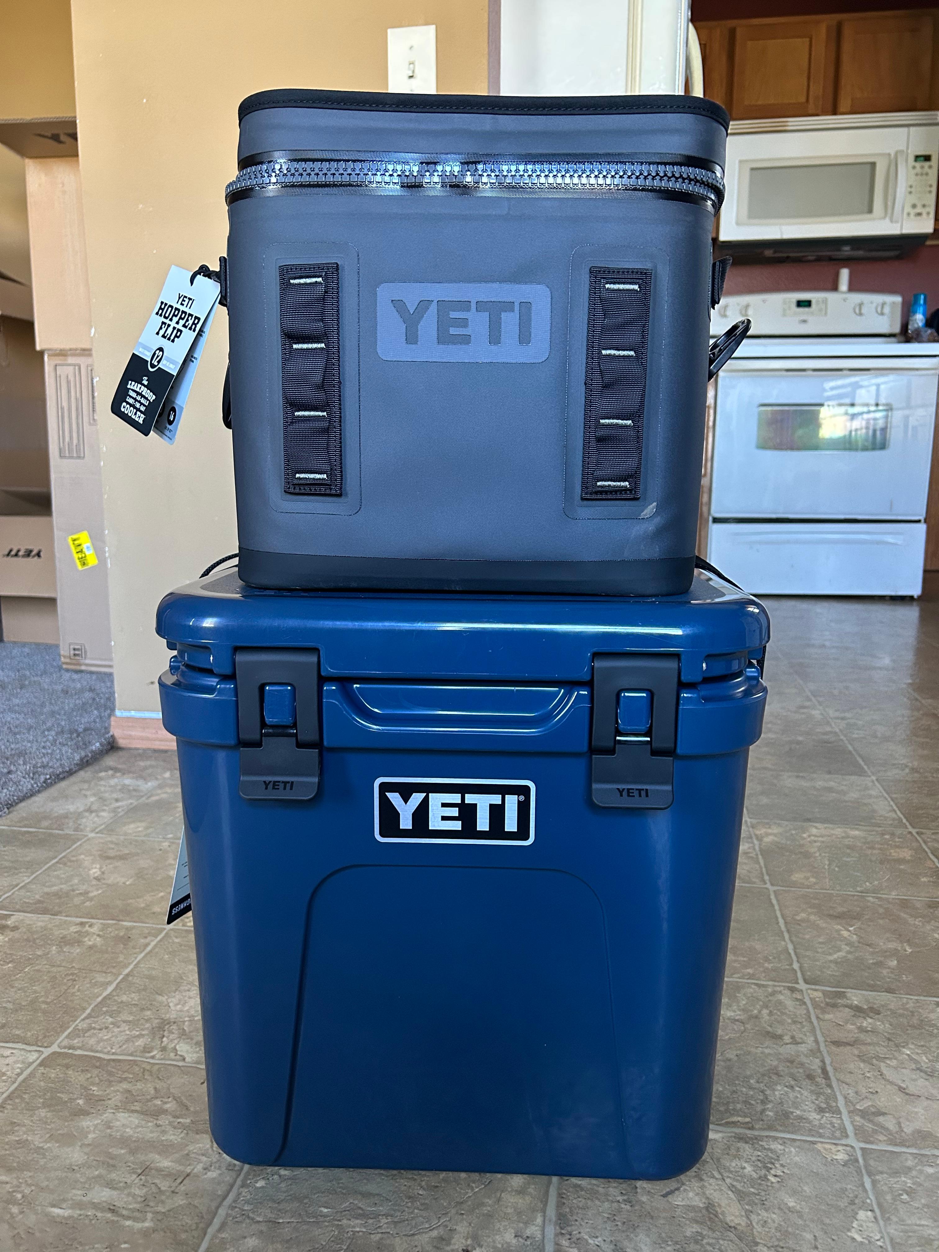 タッパー ✨カリフォルニアから✨SALE✨本日24時迄 Watch Yeti Hopper Flip 12 Vs Yeti Roadie 24 ﹙stats & measurement