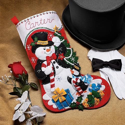 Miniatura 2 de Bucilla Kit de fabricación de calcetines de 18 pulgadas, muñeco de nieve apuesto, perfecto para manualidades y manualidades, 89530E