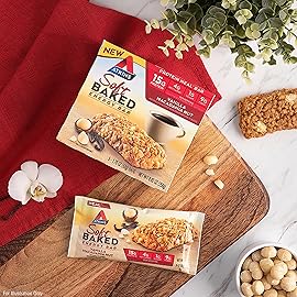 Atkins Vanilla Macadamia Nut Flavored Soft Baked Energy Bars, High in Protein, Low Sugar, High Fiber Snack, Protein Snack, 4 Packs (4 Bars Each)