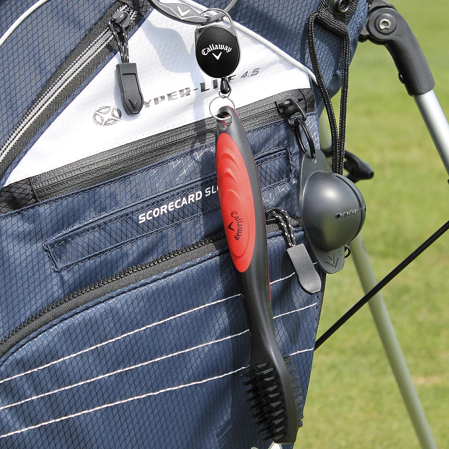 Callaway Premium Golf Club Brush for Golf Clubs and Golf Shoes with Retractable Cord - Image 3