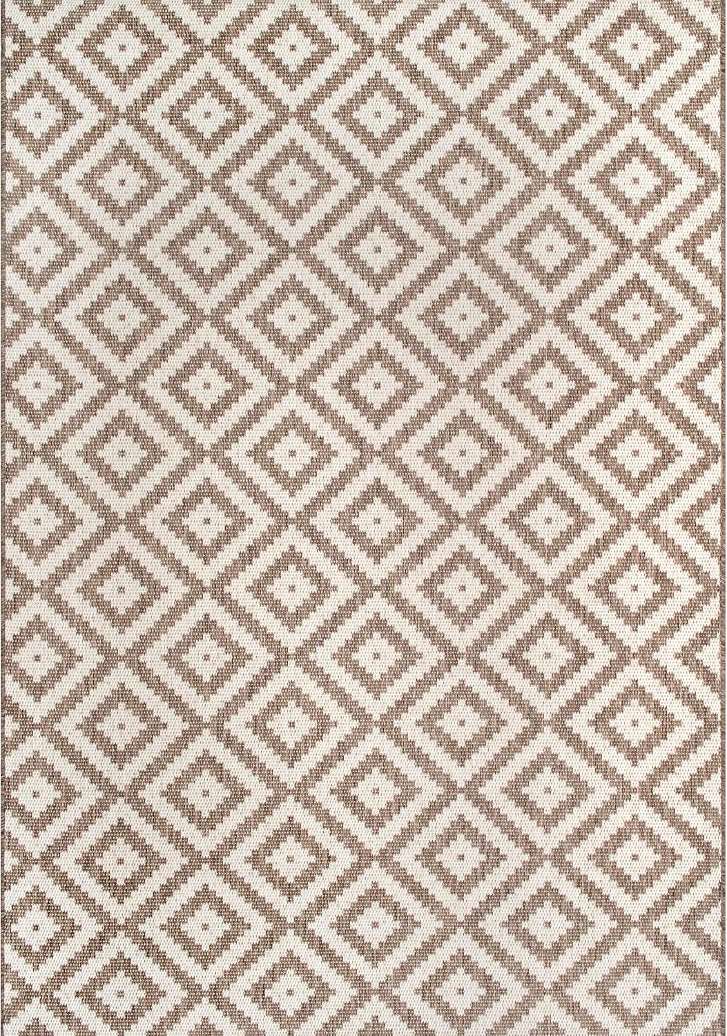 Beige Geometric Diamond Trellis 5'3" x 7'6" Synthetic Area Rug