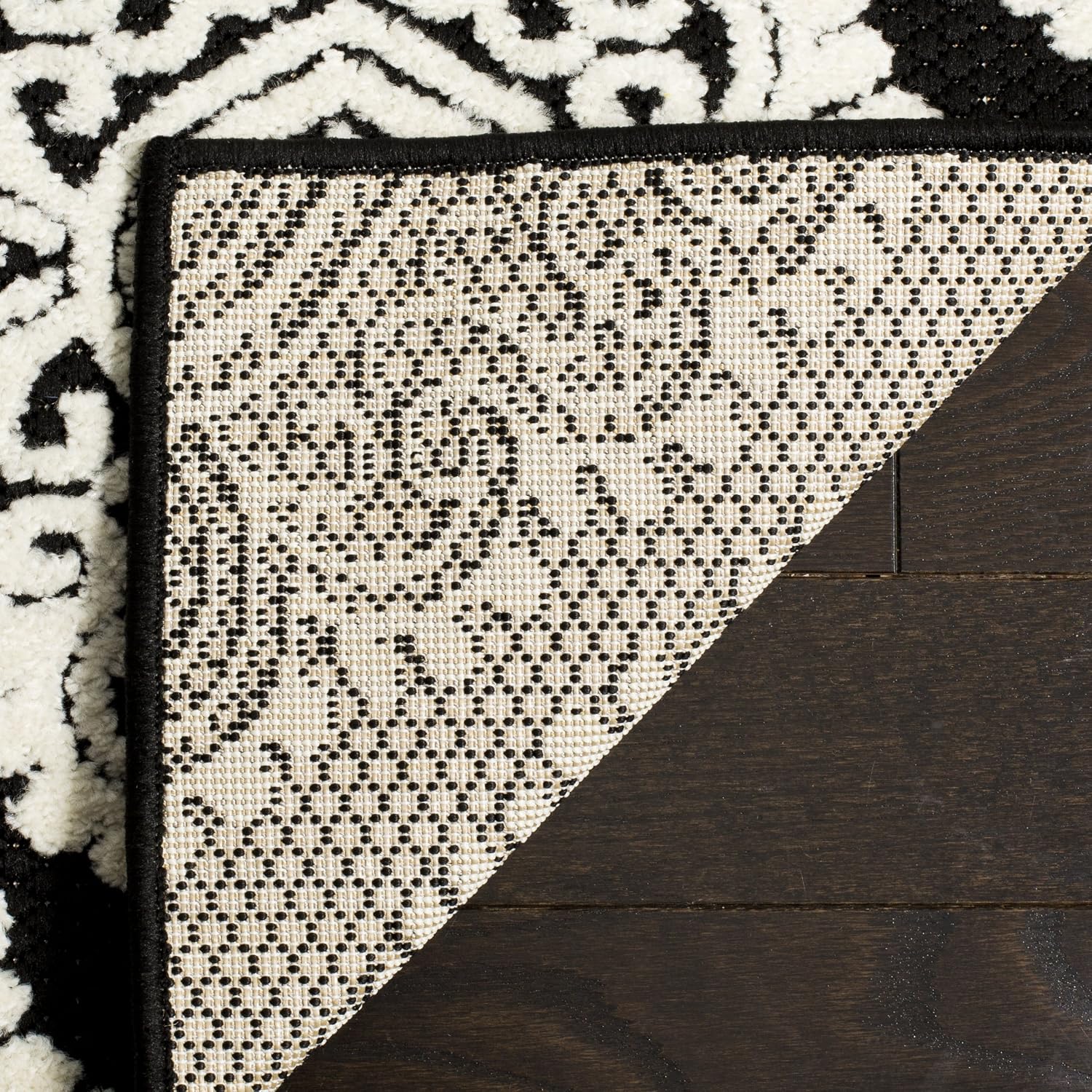 SAFAVIEH Washable Rug Outdoor Cottage Collection - 6'7" x 9'6", Anthracite & Cream, Non-Shedding & Easy to Clean, Ideal for Patio, Backyard, Mudroom (COT907E)