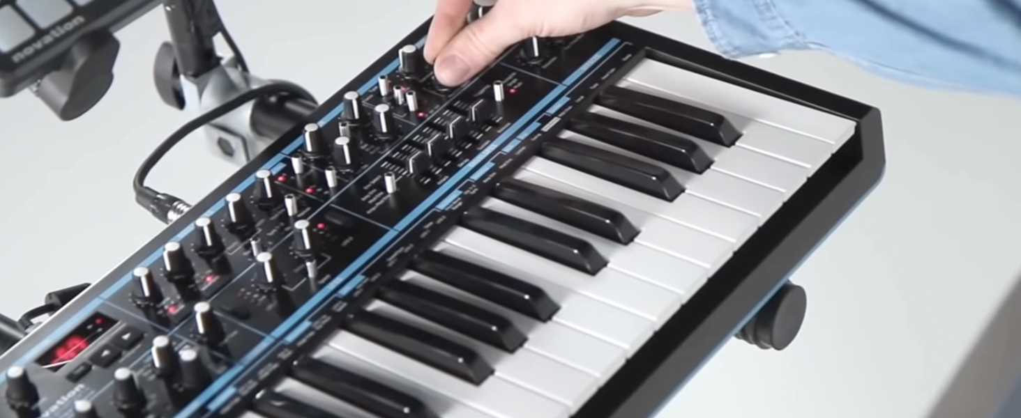 Amazon.com: Novation Bass Station II Analog Monosynth – includes