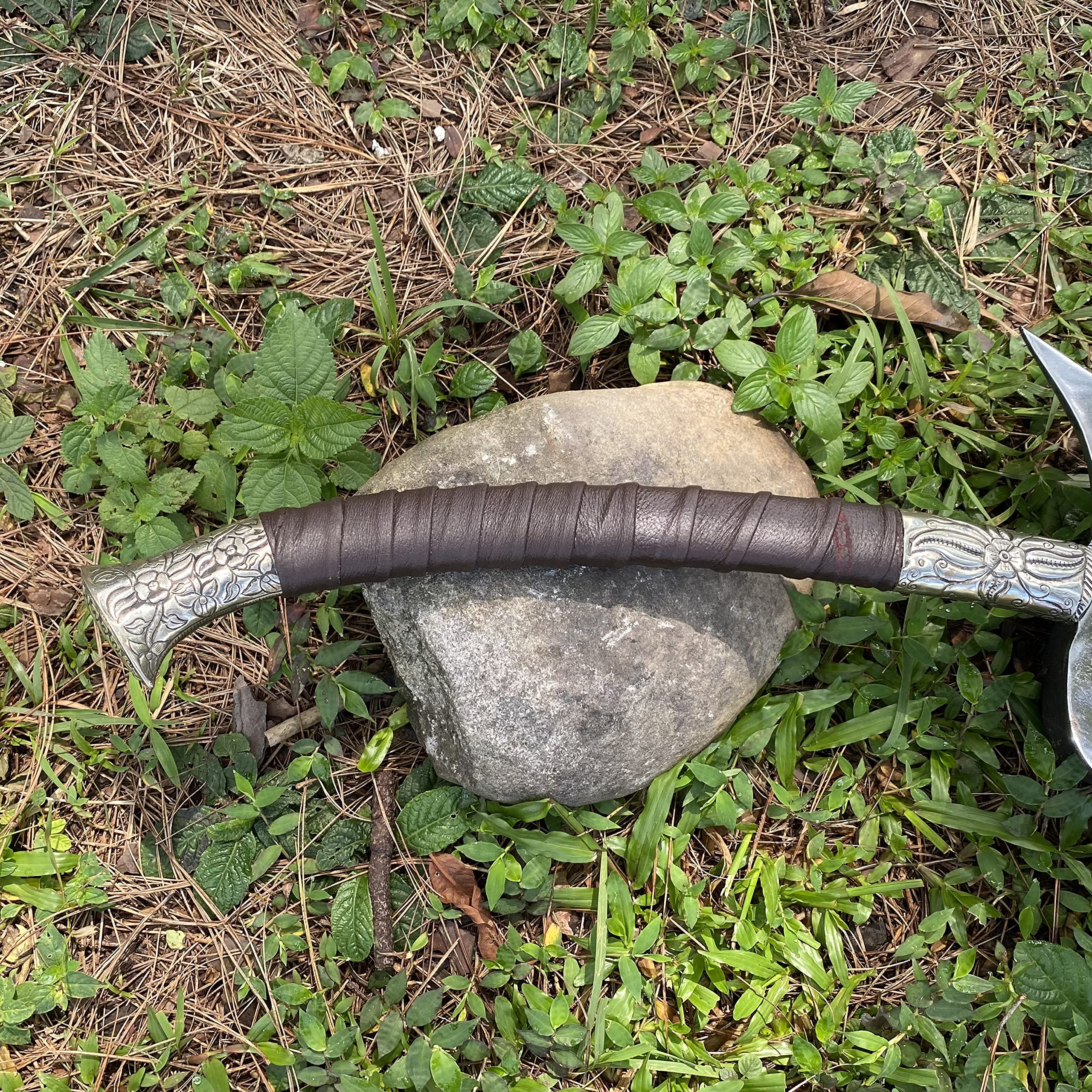 Siekiera do siekania, 33,5 cm, ostrze fantomowe do drewna, siekiera survivalowa, narzędzia do majsterkowania na świeżym powietrzu, z ostrzem ze stali węglowej i mosiężnym uchwytem, plus skórzana osłona
