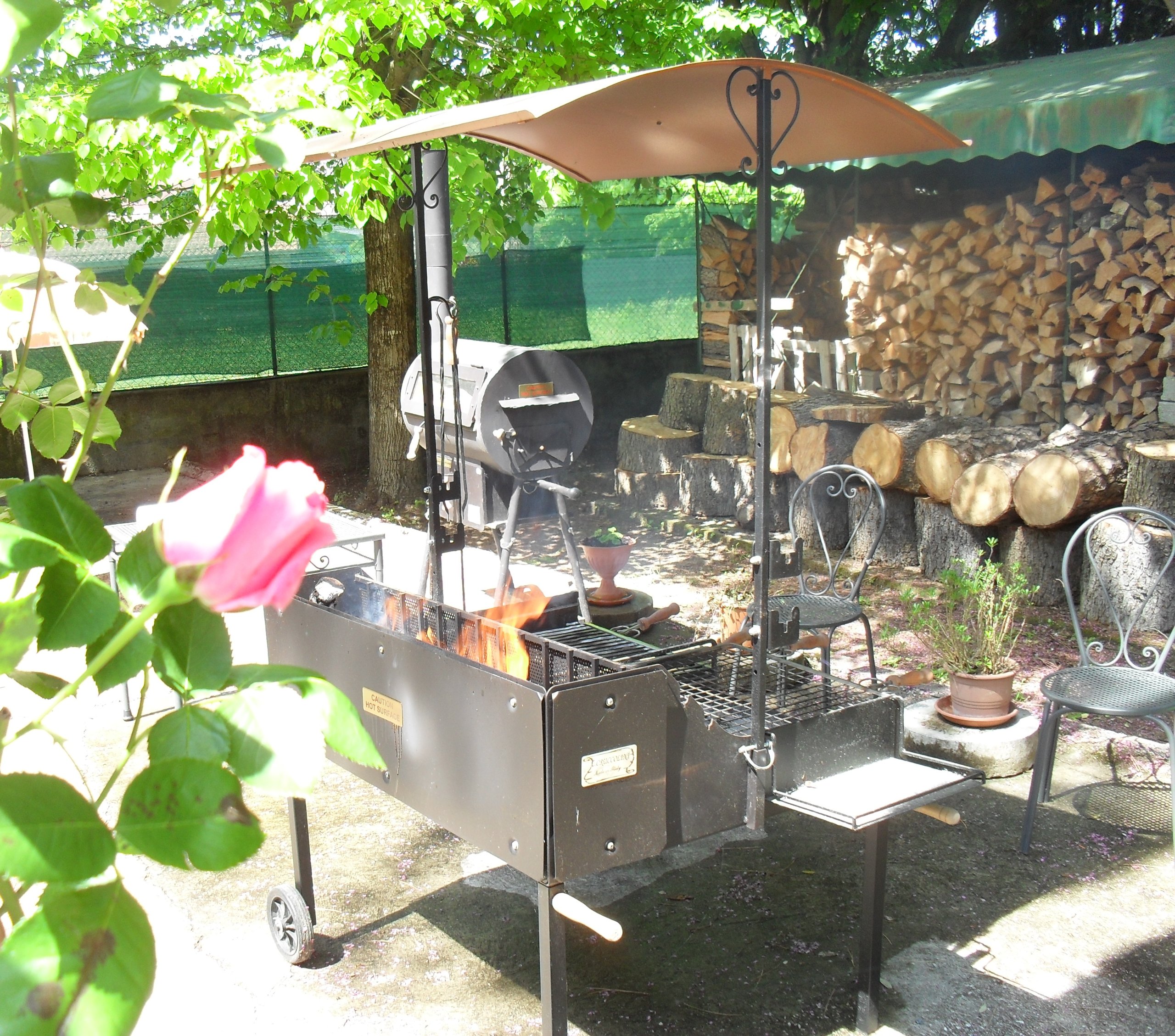 BA43 Tuscany Gris y Registros Barbacoa