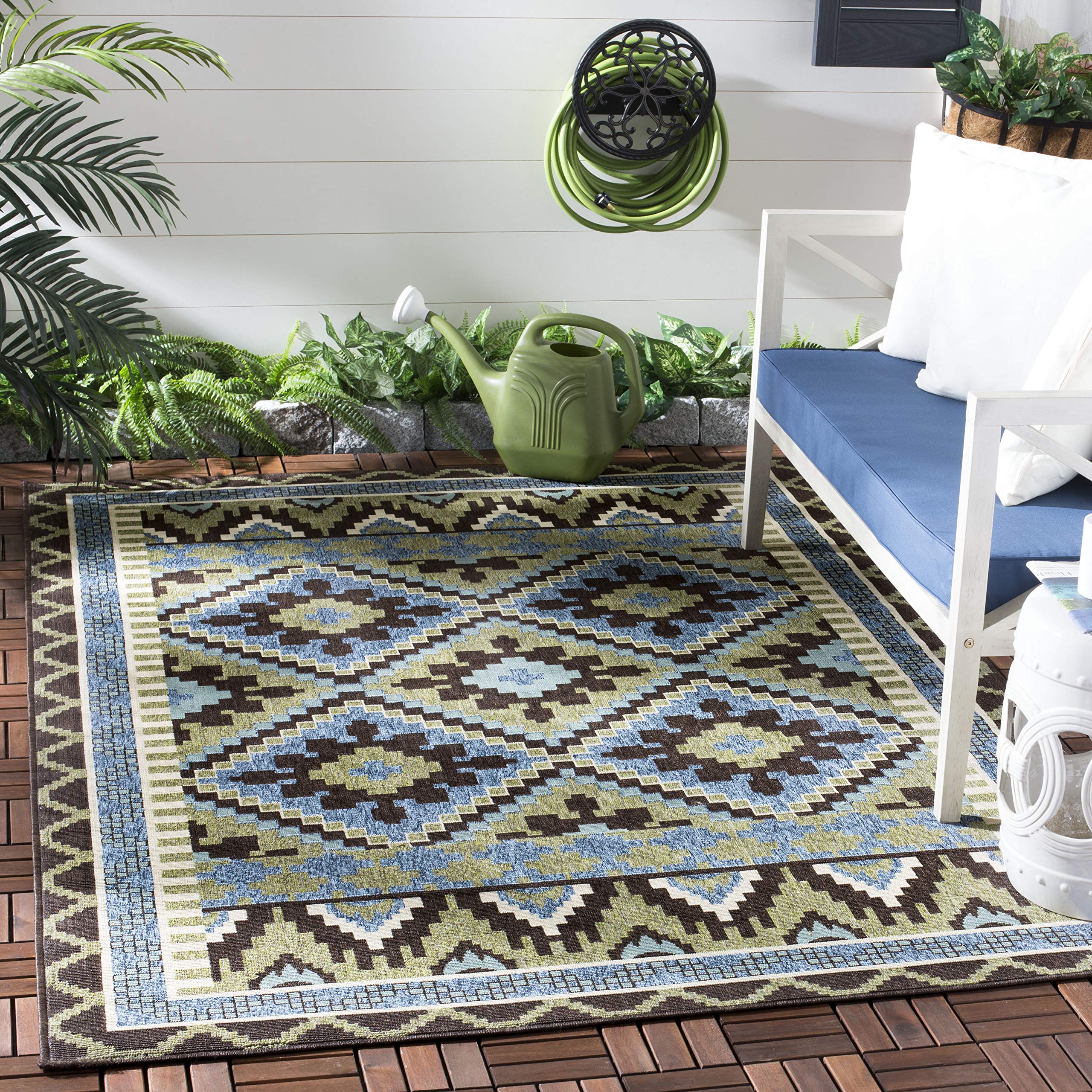 SAFAVIEH Tapis Boho pour Salon, Salle à Manger, Chambre à Coucher - Veranda Collection, Tapis à Poil Court, Vert et Terracotta, 79 X 152 cm