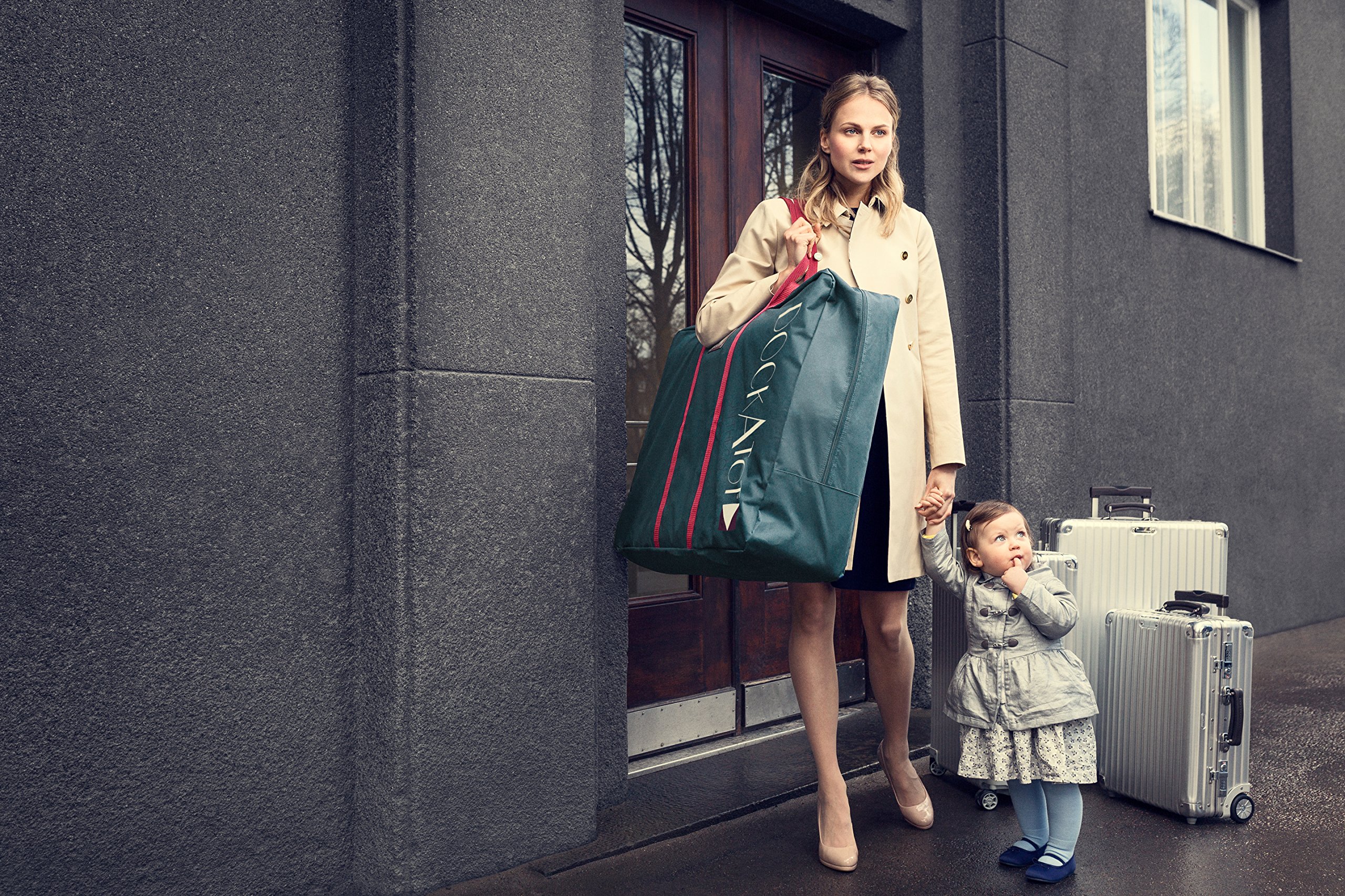Amazon.co.jp: ドッカトット グランド トラベルバッグ DockATot Grand