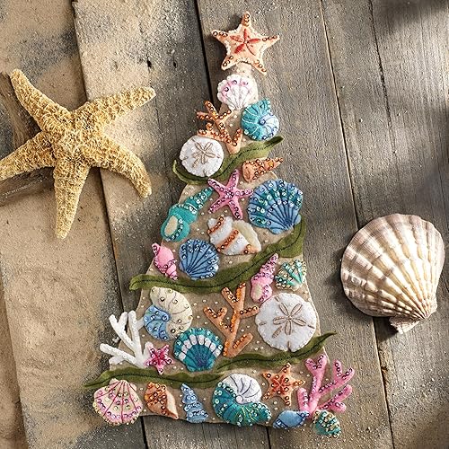 Miniatura 2 de Bucilla Kit de apliques de fieltro para colgar en la pared, Navidad costera, perfecto para manualidades y manualidades, 89500E