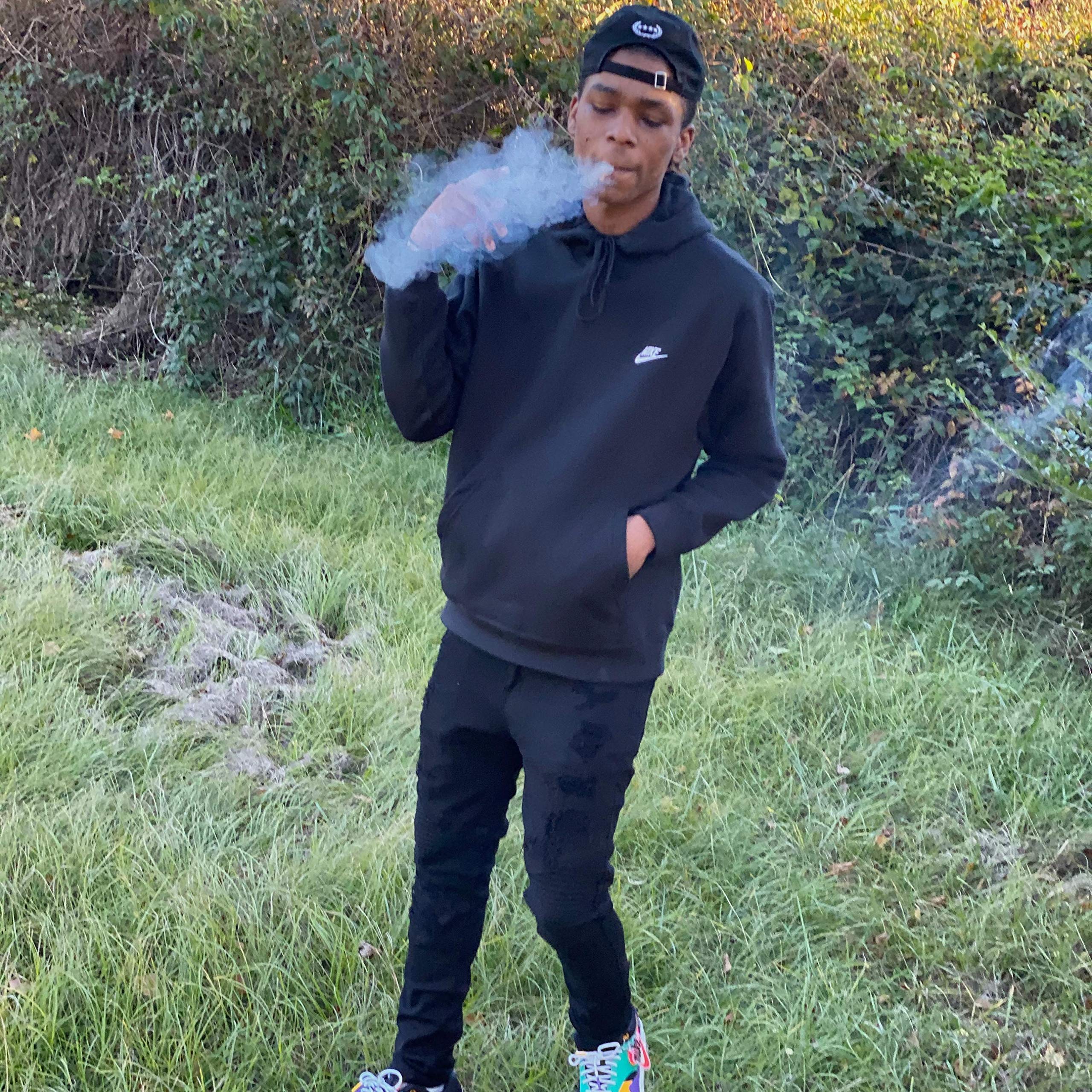 Wing Stop [Explicit]