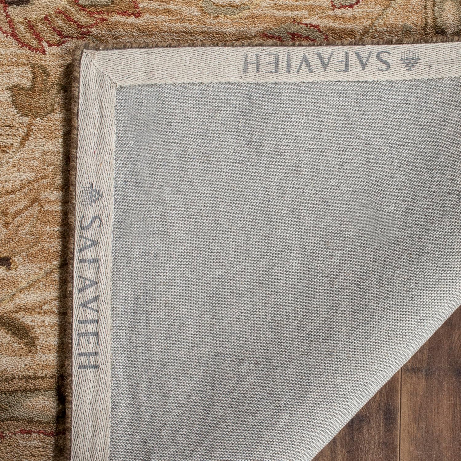 SAFAVIEH Antiquity Collection 6' x 9' Beige / Beige AT812A Handmade Traditional Oriental Premium Wool Area Rug