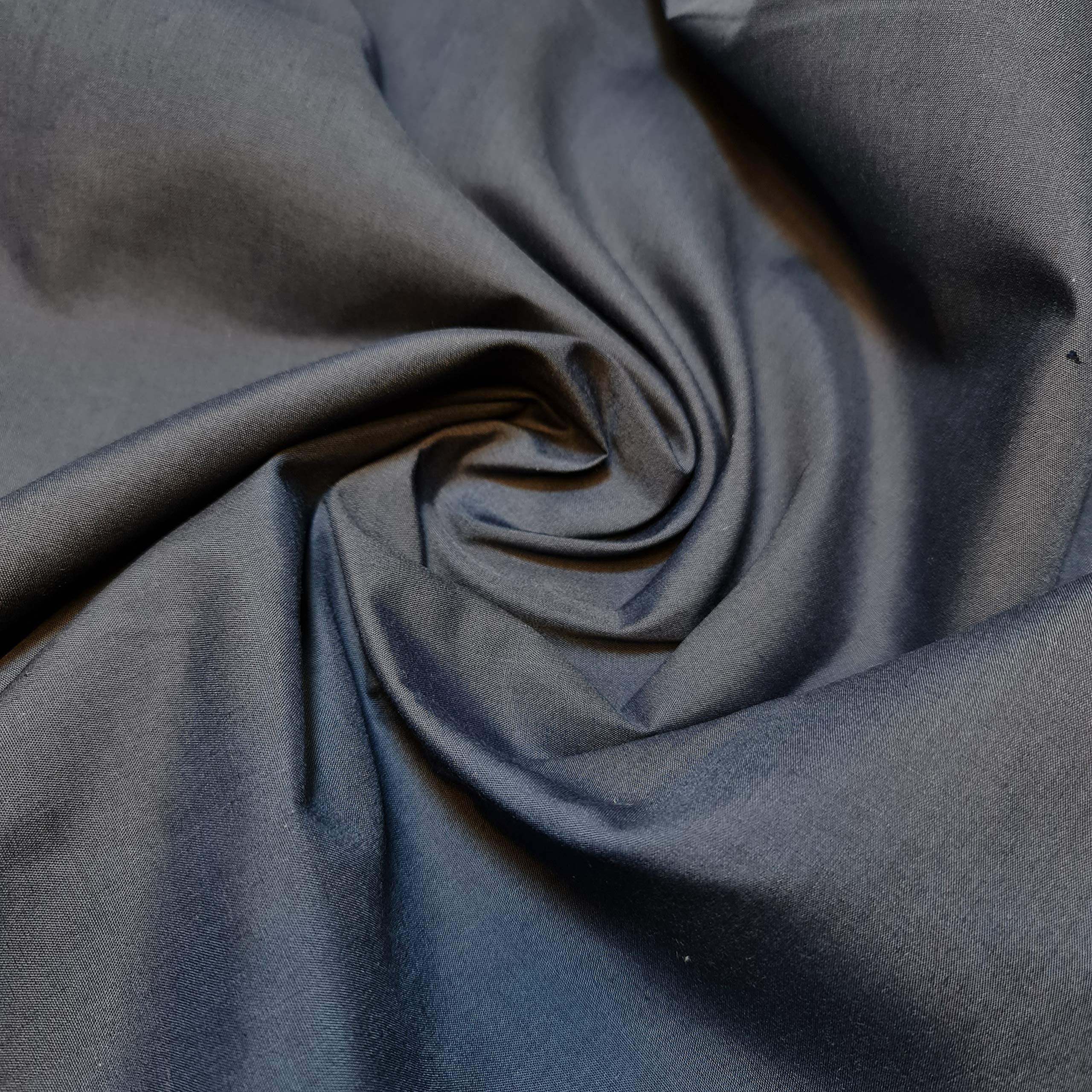 Stazione tessile Plain Poly Cotone Tessuto Rivestimento Rivestimento Abito Artigianato Materiale 111,8 cm (10 metri - Blu scuro)
