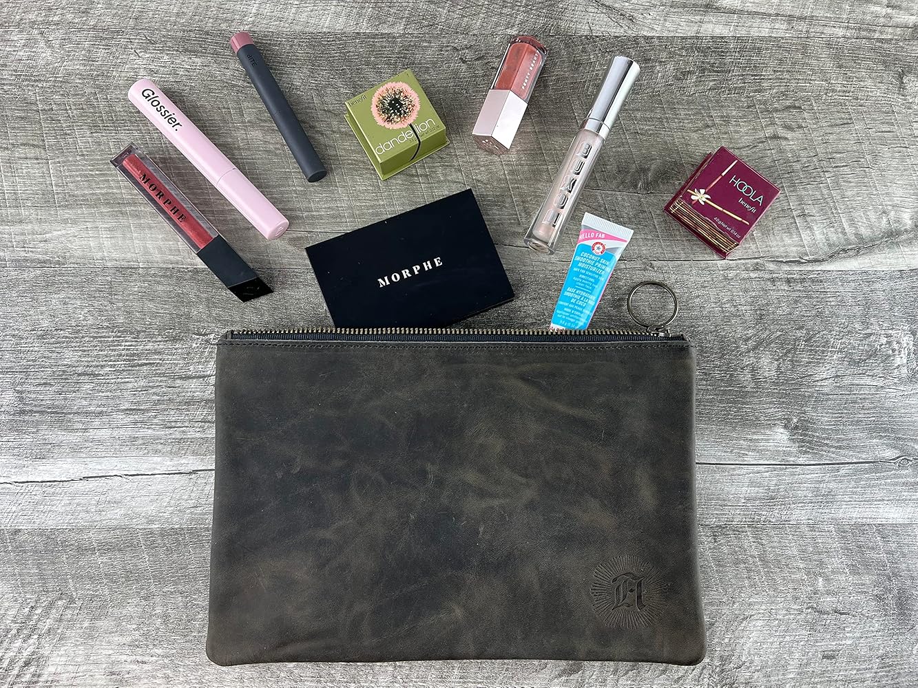 Amazon.com | Leather Pouch with Zipper (Carbon Black, 10.5