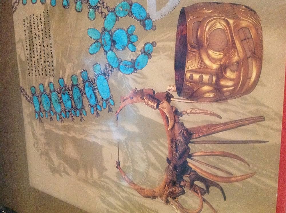 North American Indian Jewelry and Adornment: Dubin, Lois