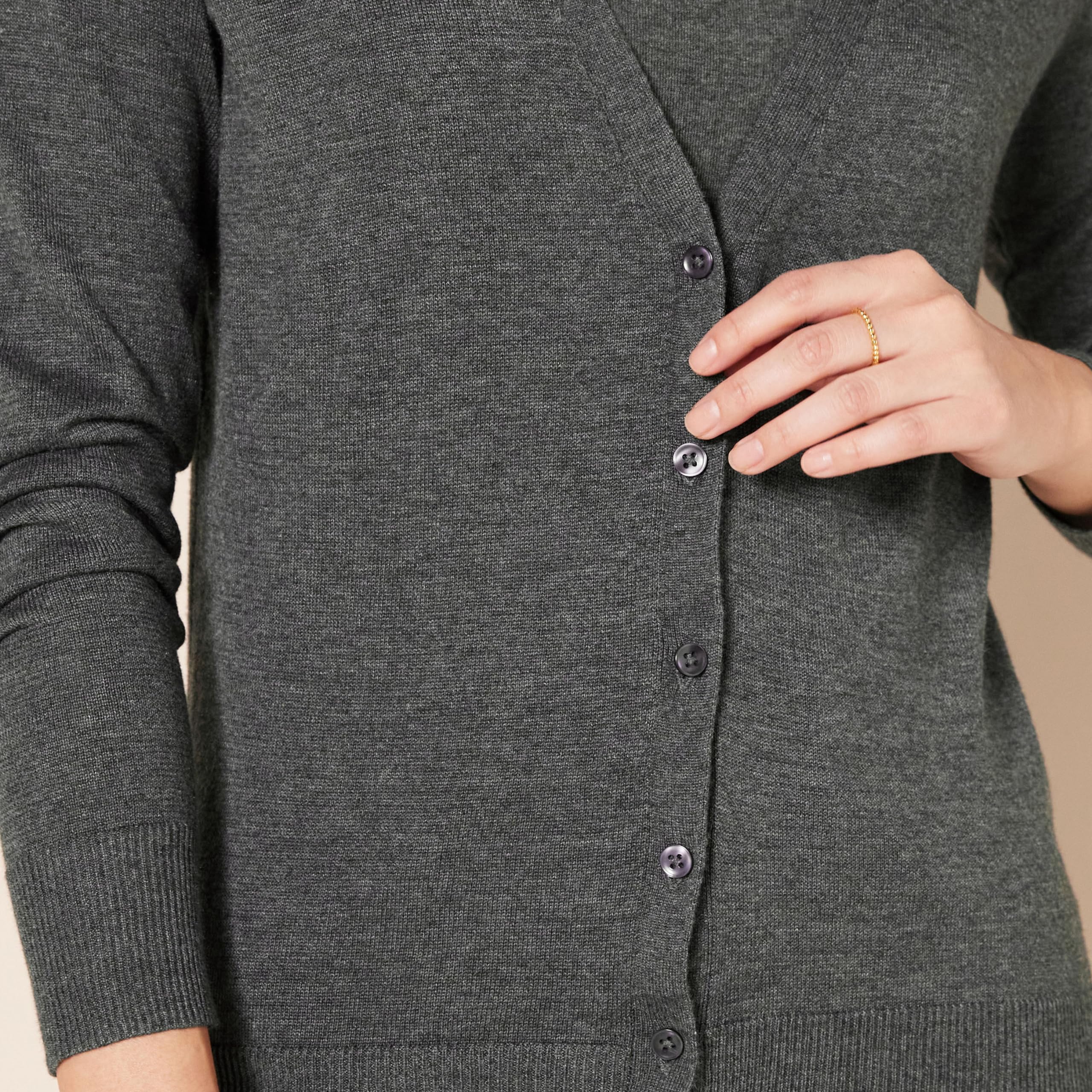 Amazon Essentials Cardigan Leggero Girocollo (Disponibile in Taglie Forti) Donna