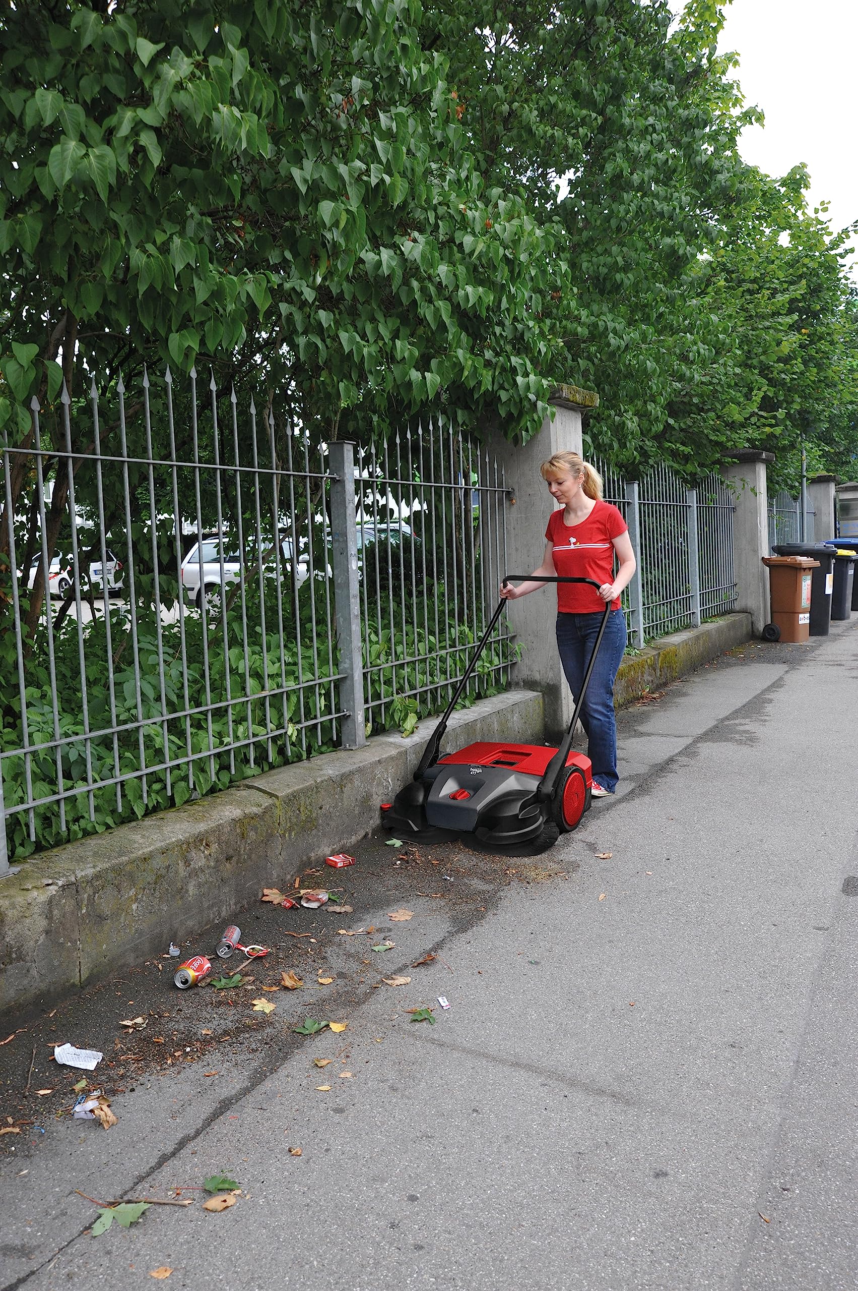 Haaga 477 Balayeuse professionnelle (balayeuse manuelle pour le domaine commercial, qu'il s'agisse de saleté humide, sèche ou grossière, convient à partir d'environ 1 000 m²) 101033