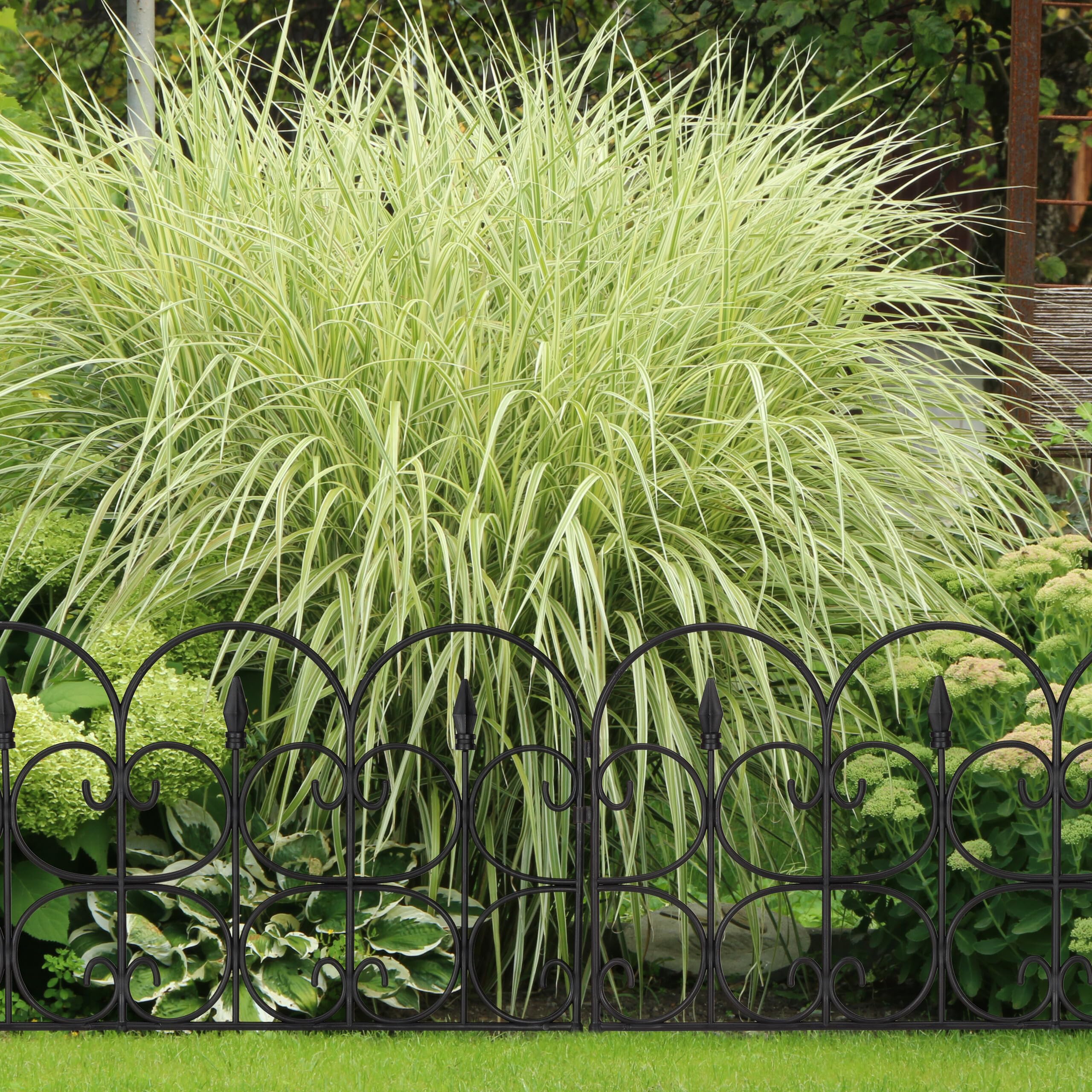 Relaxdays Recinzione per Aiuole in Plastica, H x L: 38 x 69 cm, Set da 8, Recinto Decorativo, Paletti per Giardino, Nero