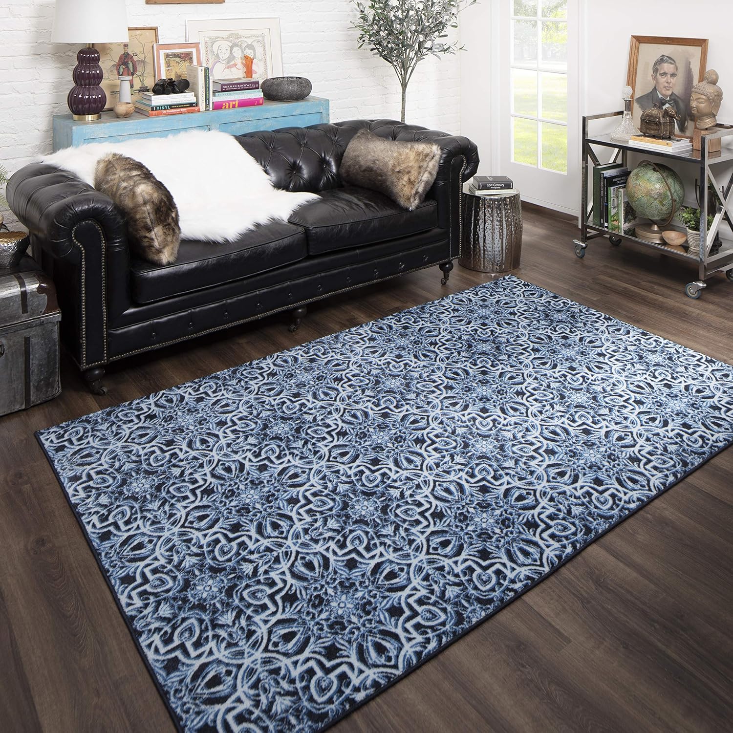 Navy Geometric Tufted 4' x 6' Synthetic Area Rug