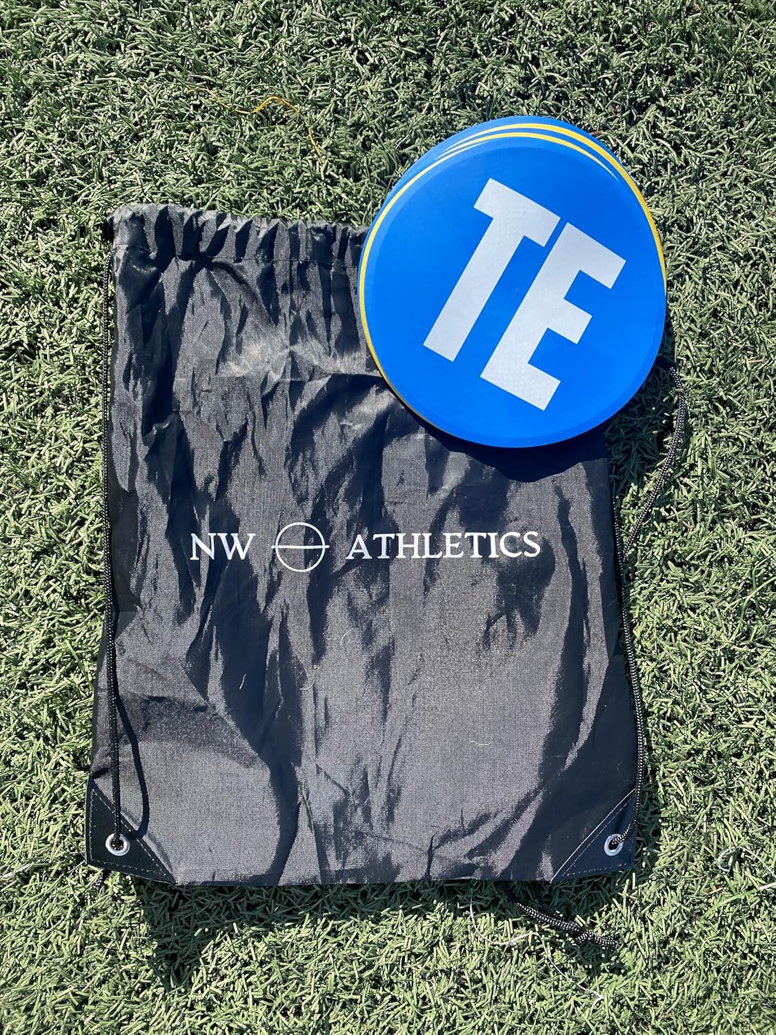 Football Lineman Spot Markers—The Original—with Mesh Bag-Non Slip Floor Agility Dots-Teach Players Alignment-Offensive/Defensive Positions (Pack of 7)