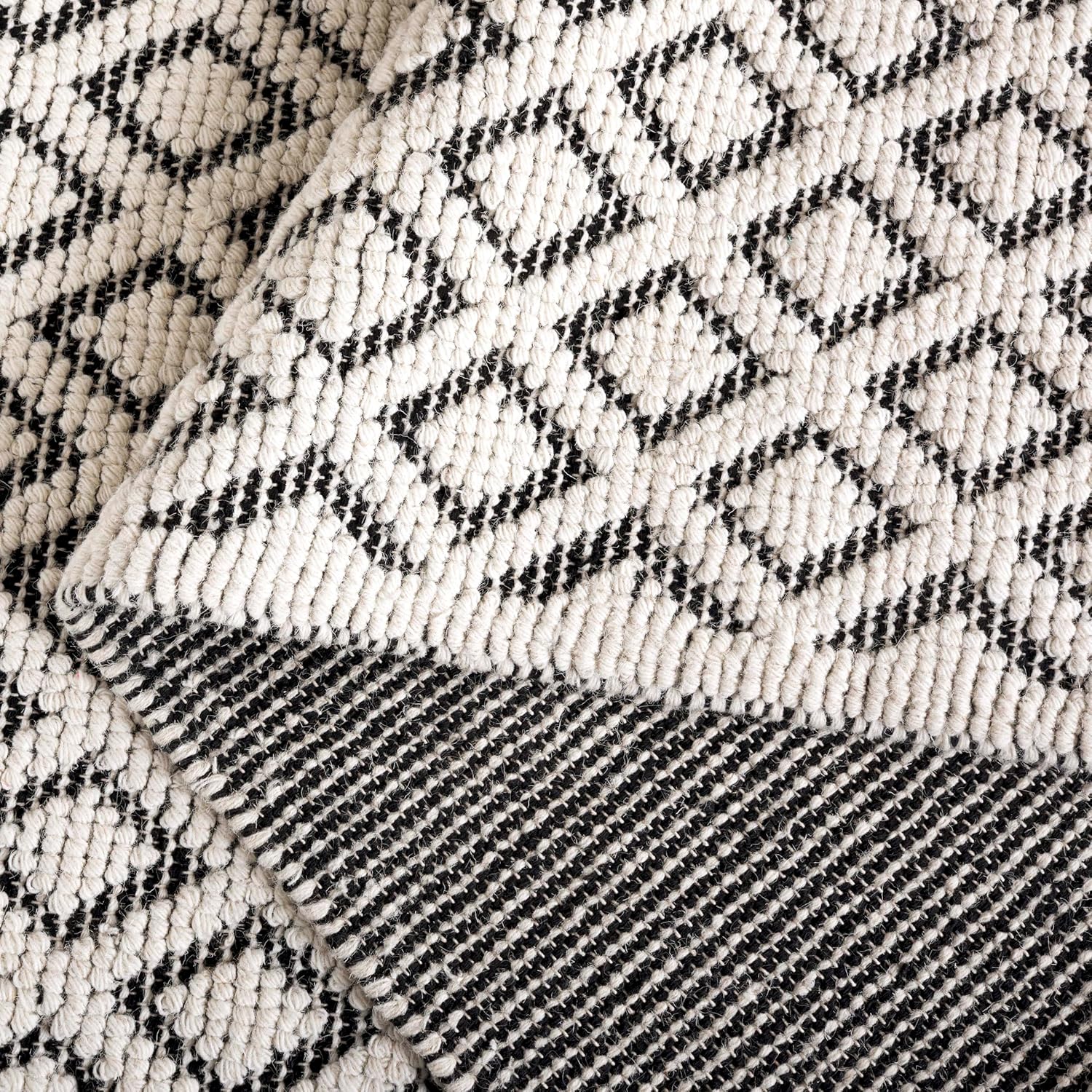 Ivory and Black Hand-Knotted Wool 6' x 9' Area Rug