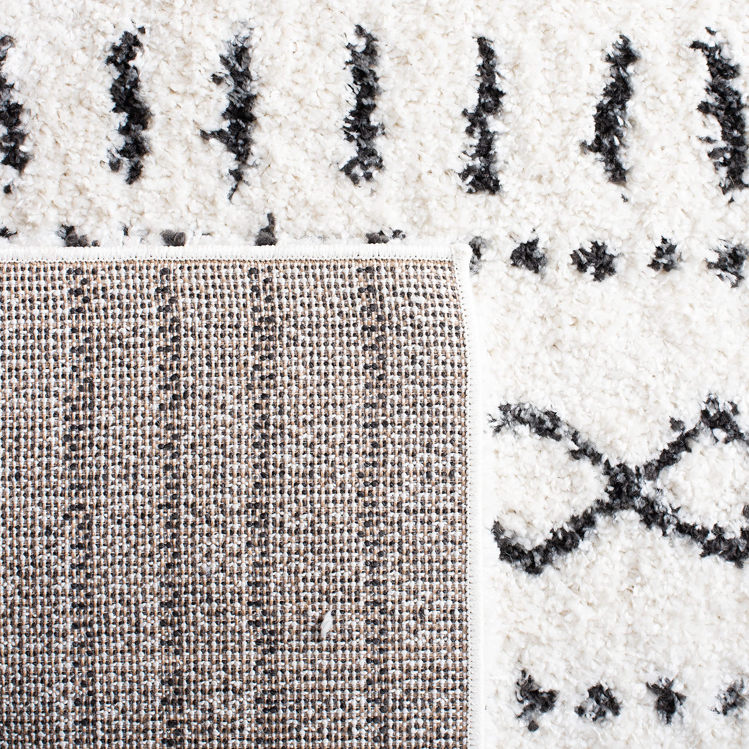 SAFAVIEH Arizona Shag Collection Area Rug - 3'2" Square, Ivory &amp; Black, Moroccan Boho Design, Non-Shedding &amp; Easy to Clean, Ideal for Living Room, Bedroom, Dining Space (ASG741Z)