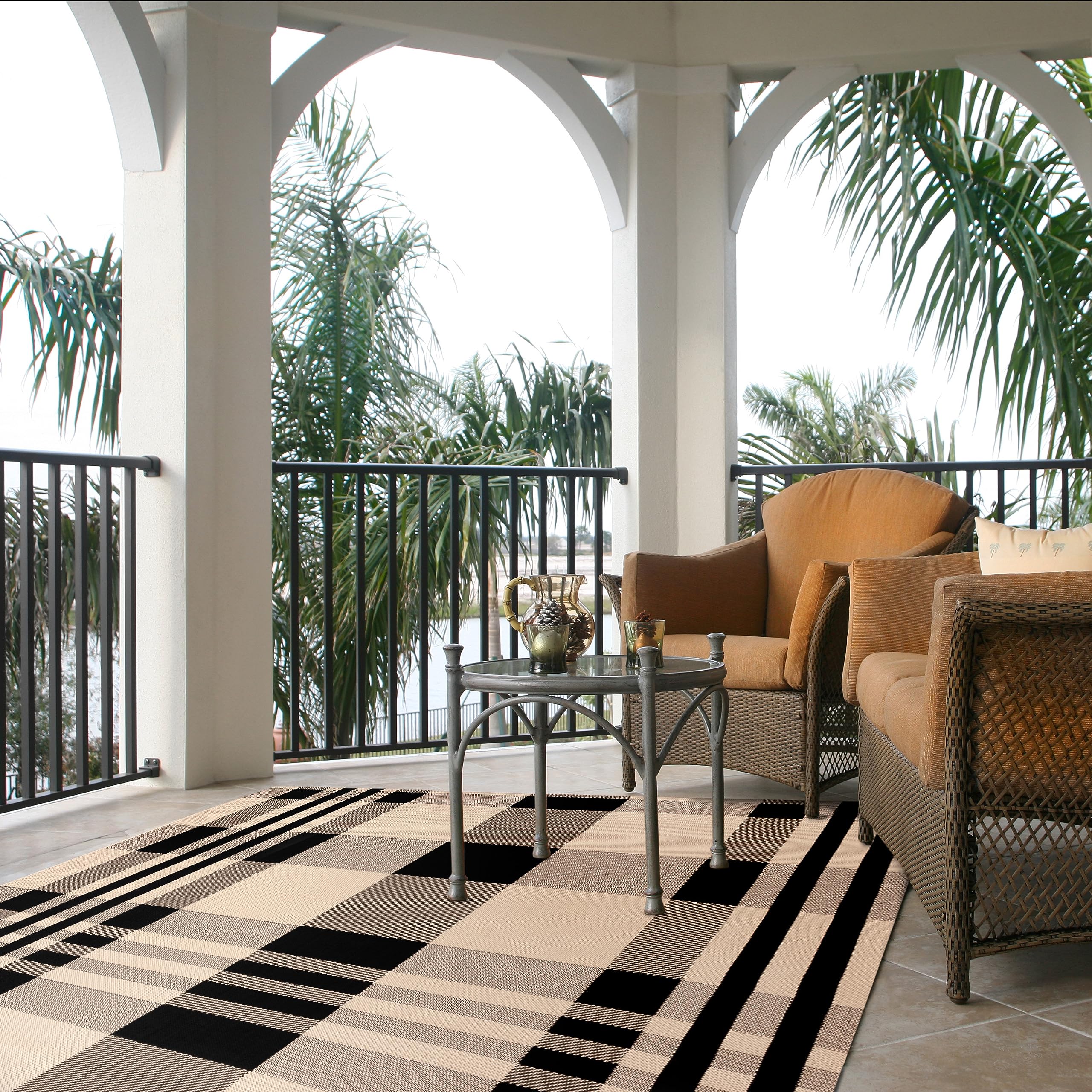 Safavieh Contemporary Rug for Living Room Dining Room, Bedroom - Courtyard Collection, Short Pile, in Black and Bone, 90 x 90 cm - Image 3