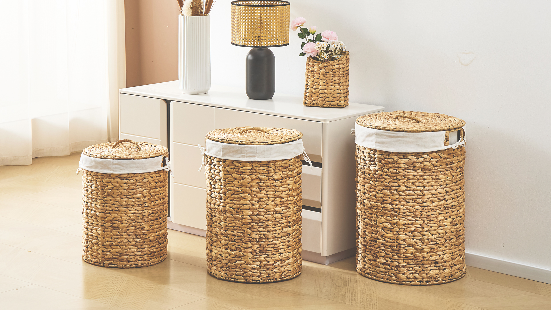 Amazon.com: Round Water Hyacinth Laundry Hamper with Lid