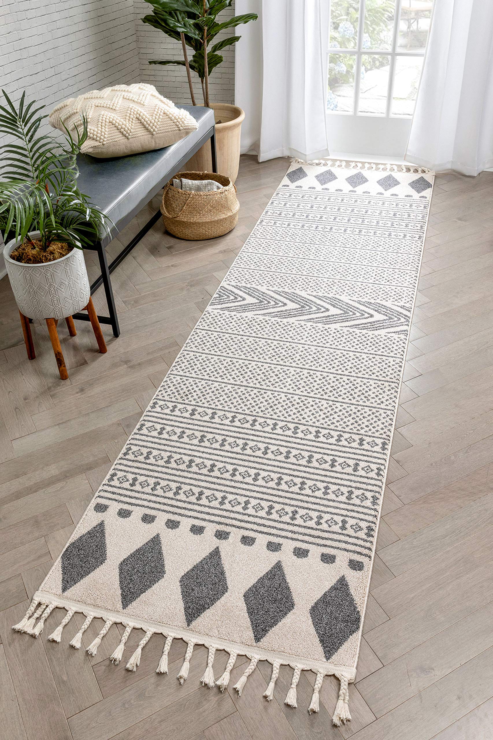 Amazon｜Well Woven Crocie グレー トライバル 幾何学 ランナーラグ