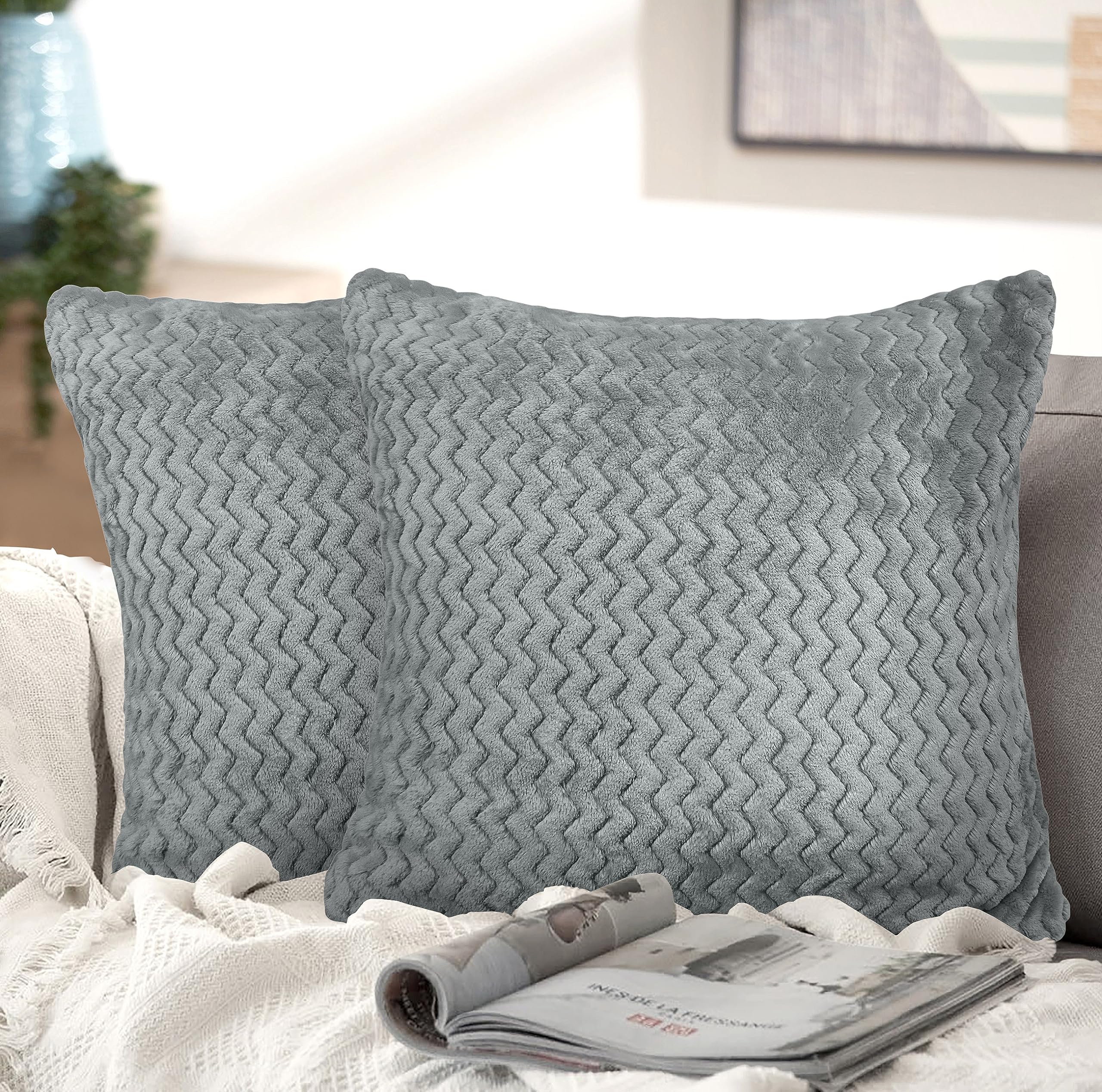 Velosso Pack of 2 Chevron Pattern Cushion Covers with Zip Closing - Soft Polyester Faux Fur Decorative Pillows for Sofa Bed 22x22 with Zip Closing (56x56cms, Silver)