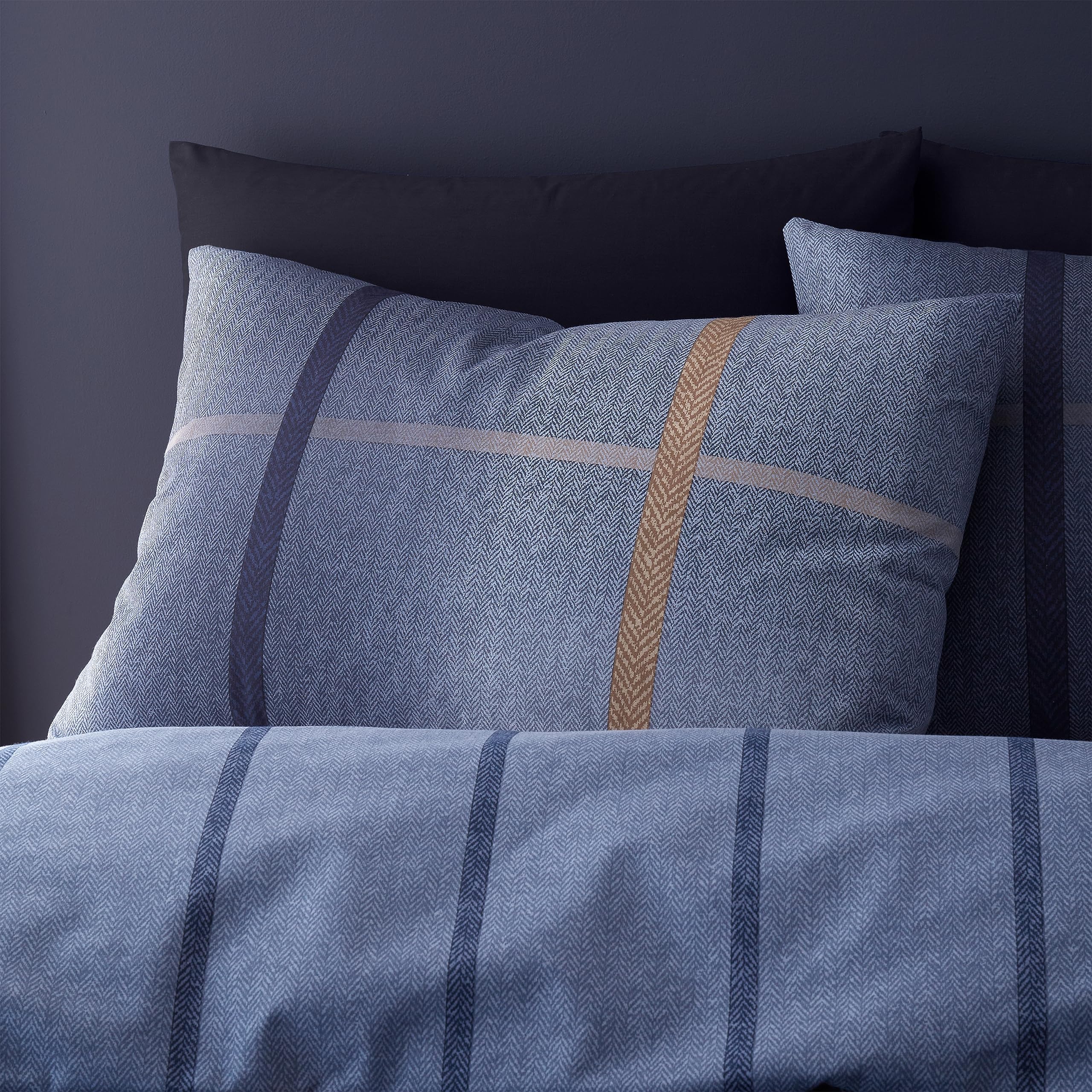 Catherine Lansfield Brushed Cotton Melrose Tweed Check Reversible Double Duvet Cover Set including Pillowcases Blue - Image 3