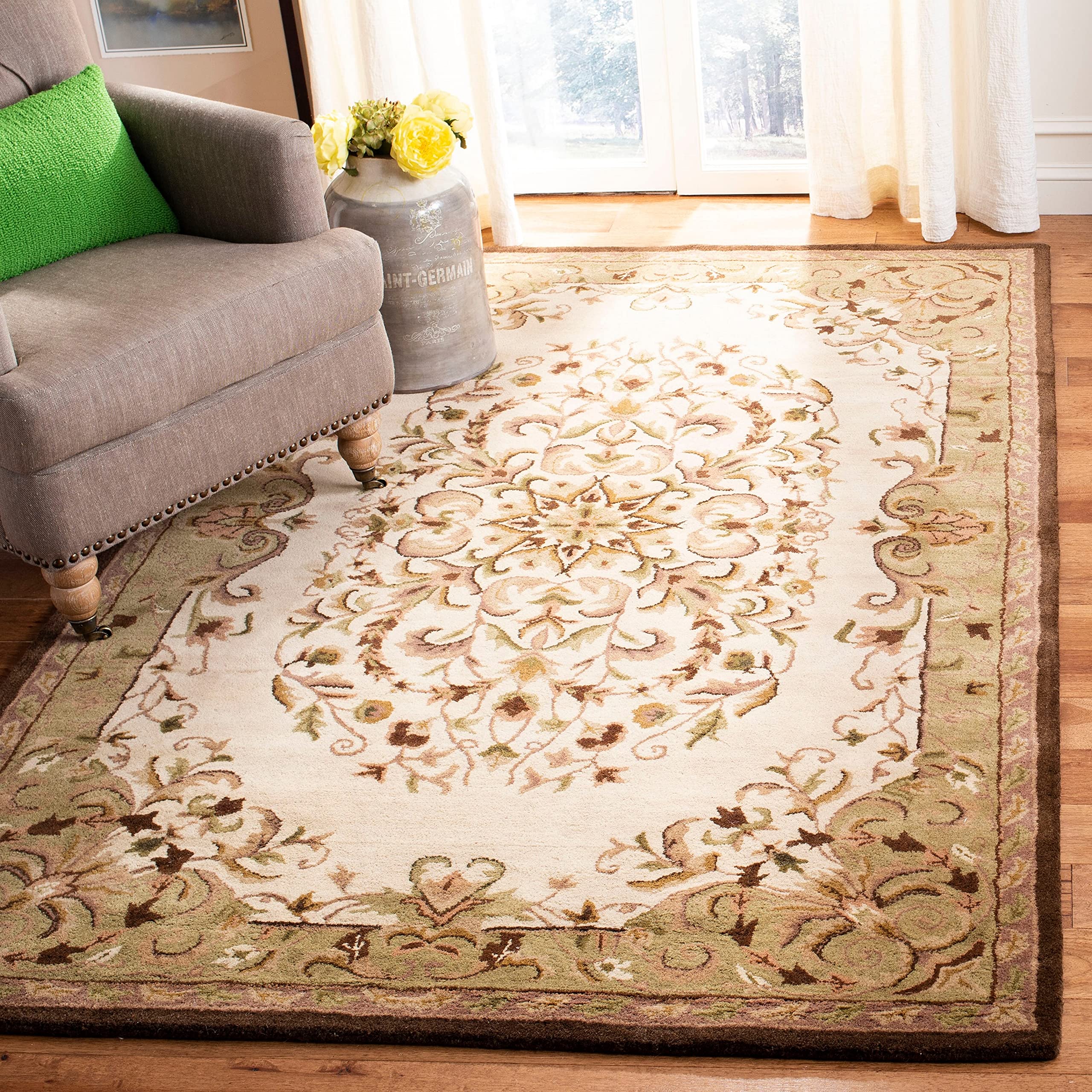 Amazon.com: SAFAVIEH Heritage Collection Area Rug - 7'6