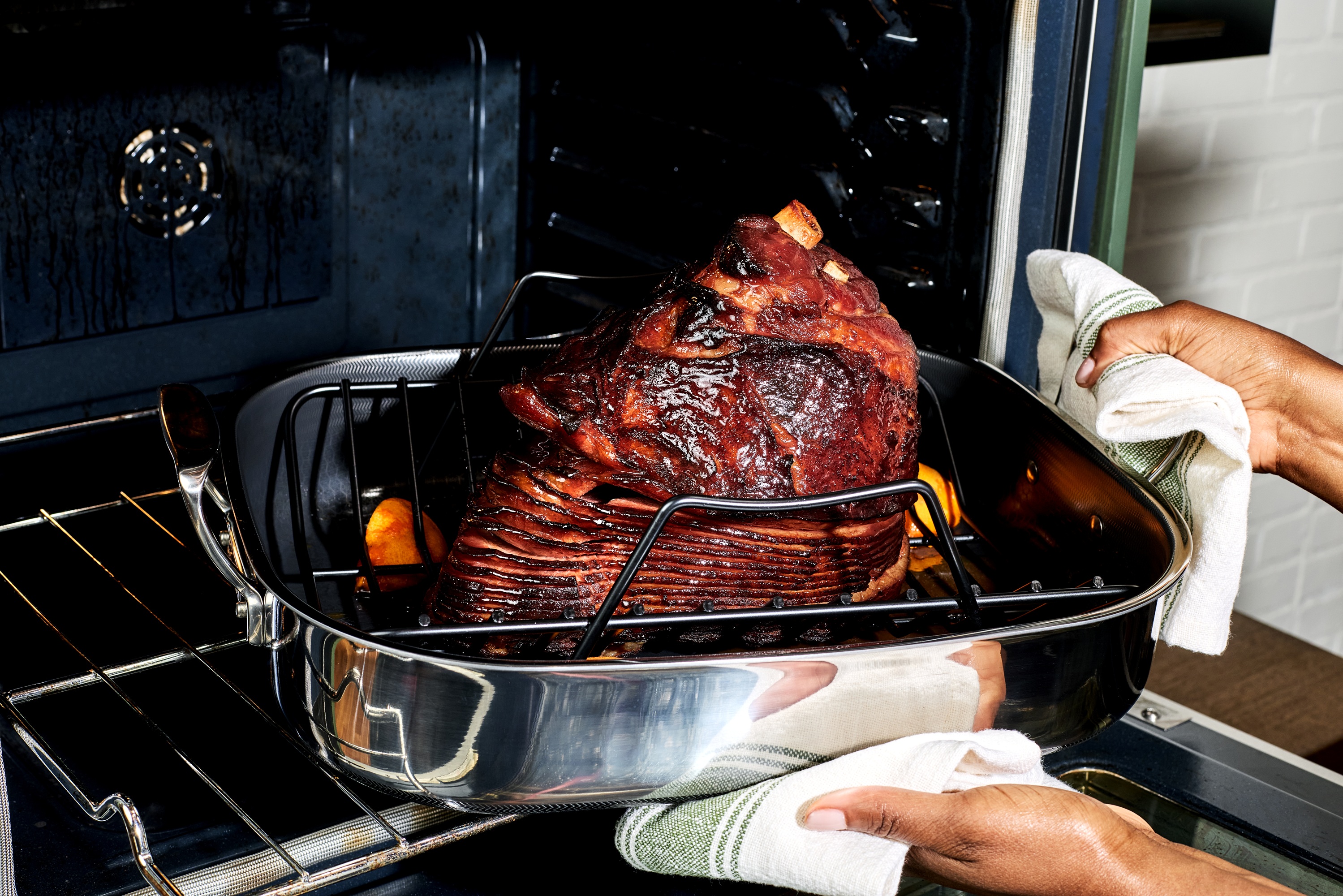 邦楽 DISH// The Great Jones Hot Dish Is Our Favorite Baking Dish | Bon Appétit