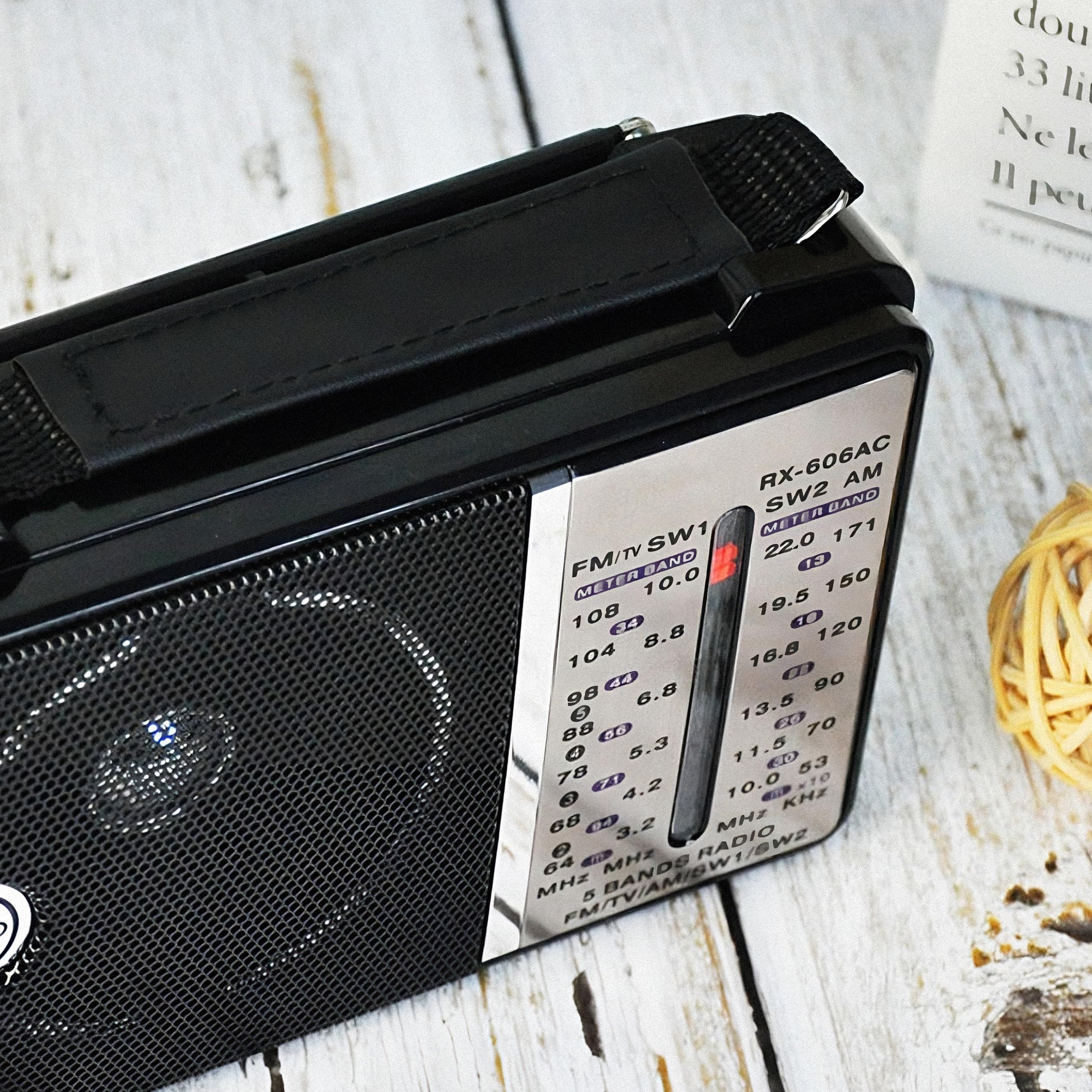 Retoo Radio Retro Vintage Kleines und Tragbares AM/FM/SW – Mini Küchenradio mit Batterie oder Kabel, hohe Lautstärke, Tischradio für Senioren, kompaktes Radio klein