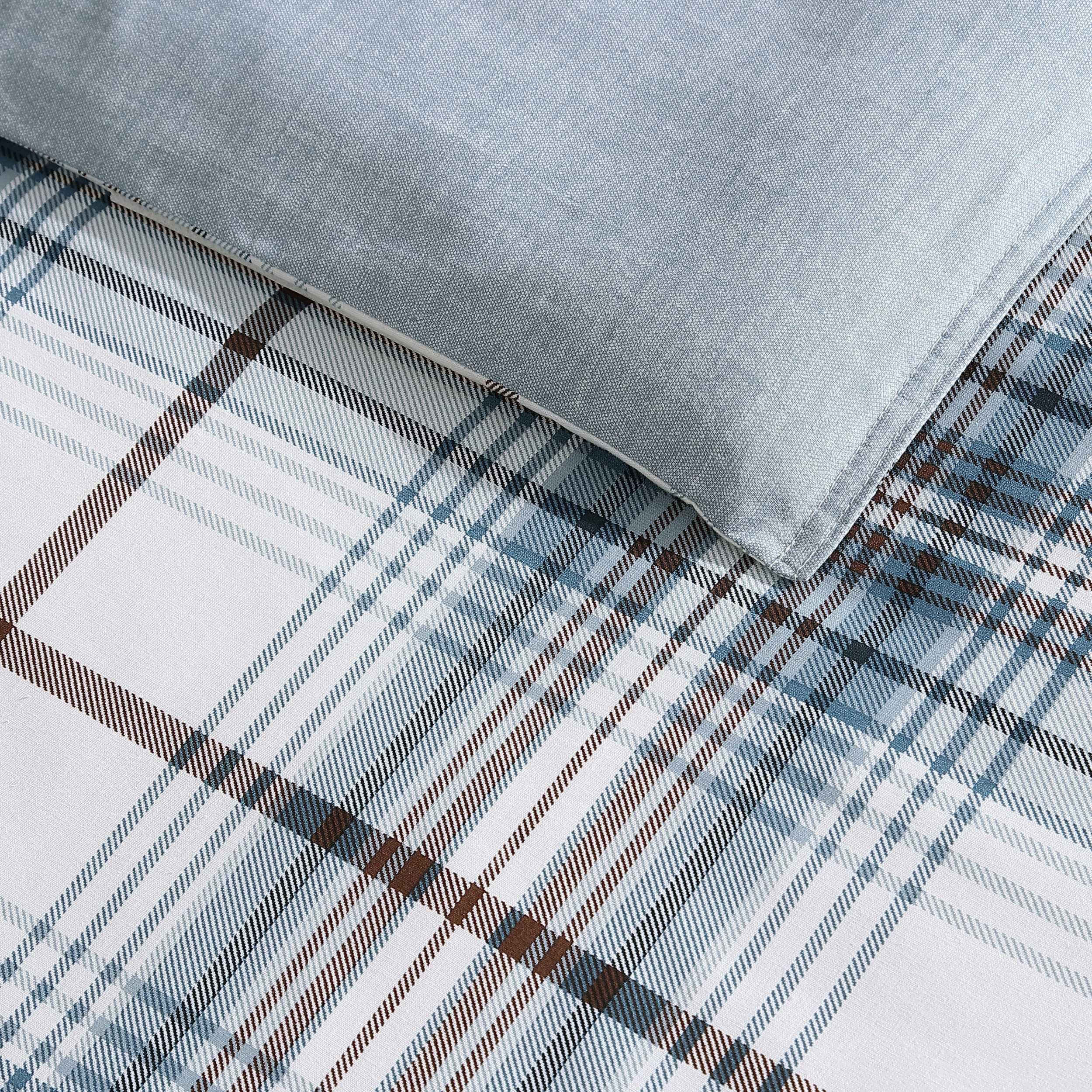 Eddie Bauer - Queen Comforter Set, Crisp & Tailored Cotton Percale Reversible Be — product photo