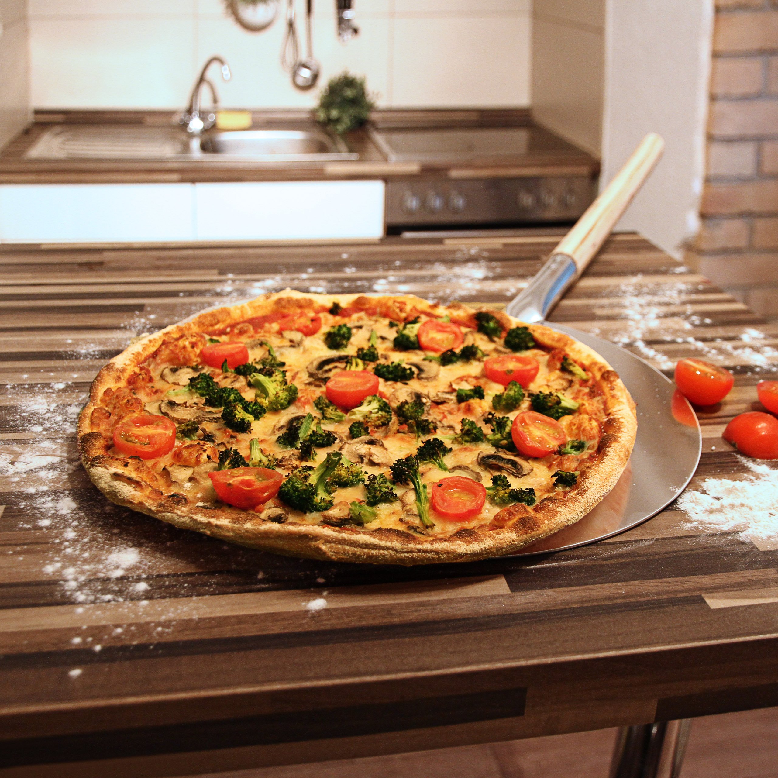 RVS Pizzaschep met Houten Handvat
