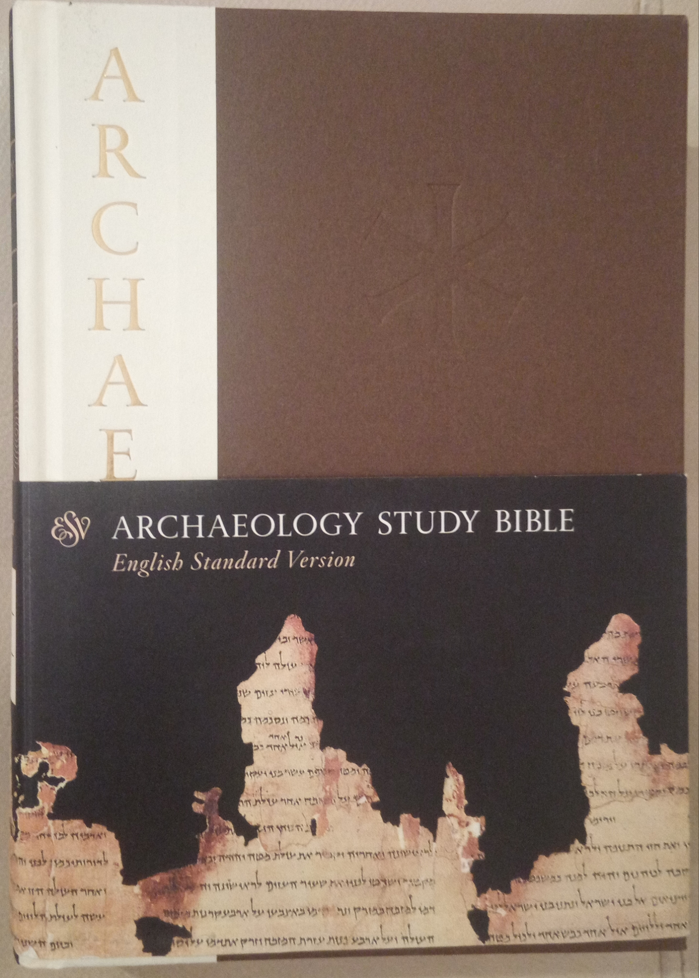 ESV Archaeology Study Bible English Standard Version Amazon.co.uk